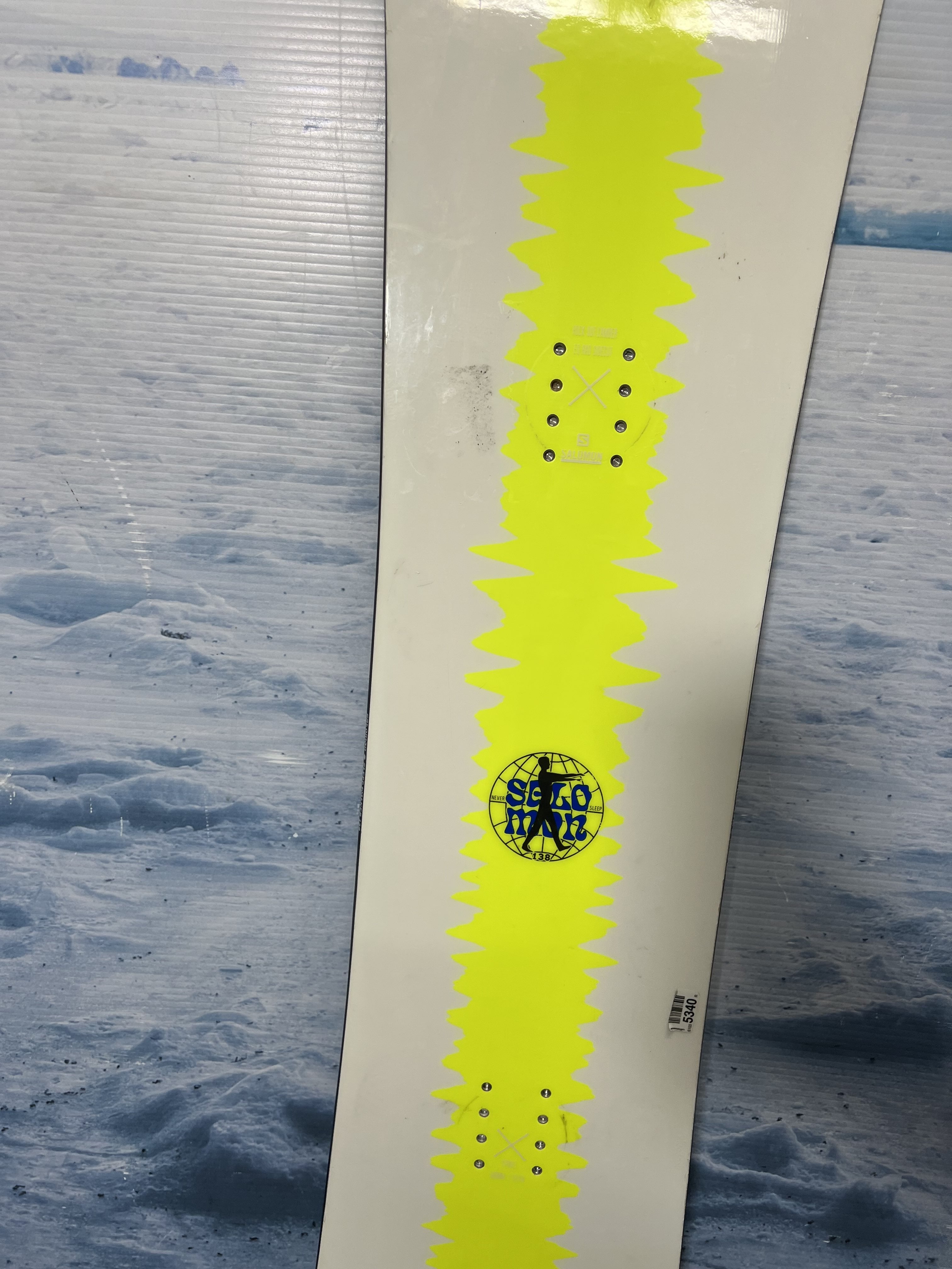 Used Salomon Sleep Walker Snowboard 138cm