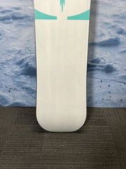 Used Never Summer Infinity Women's Snowboard 2021 - 151 CM