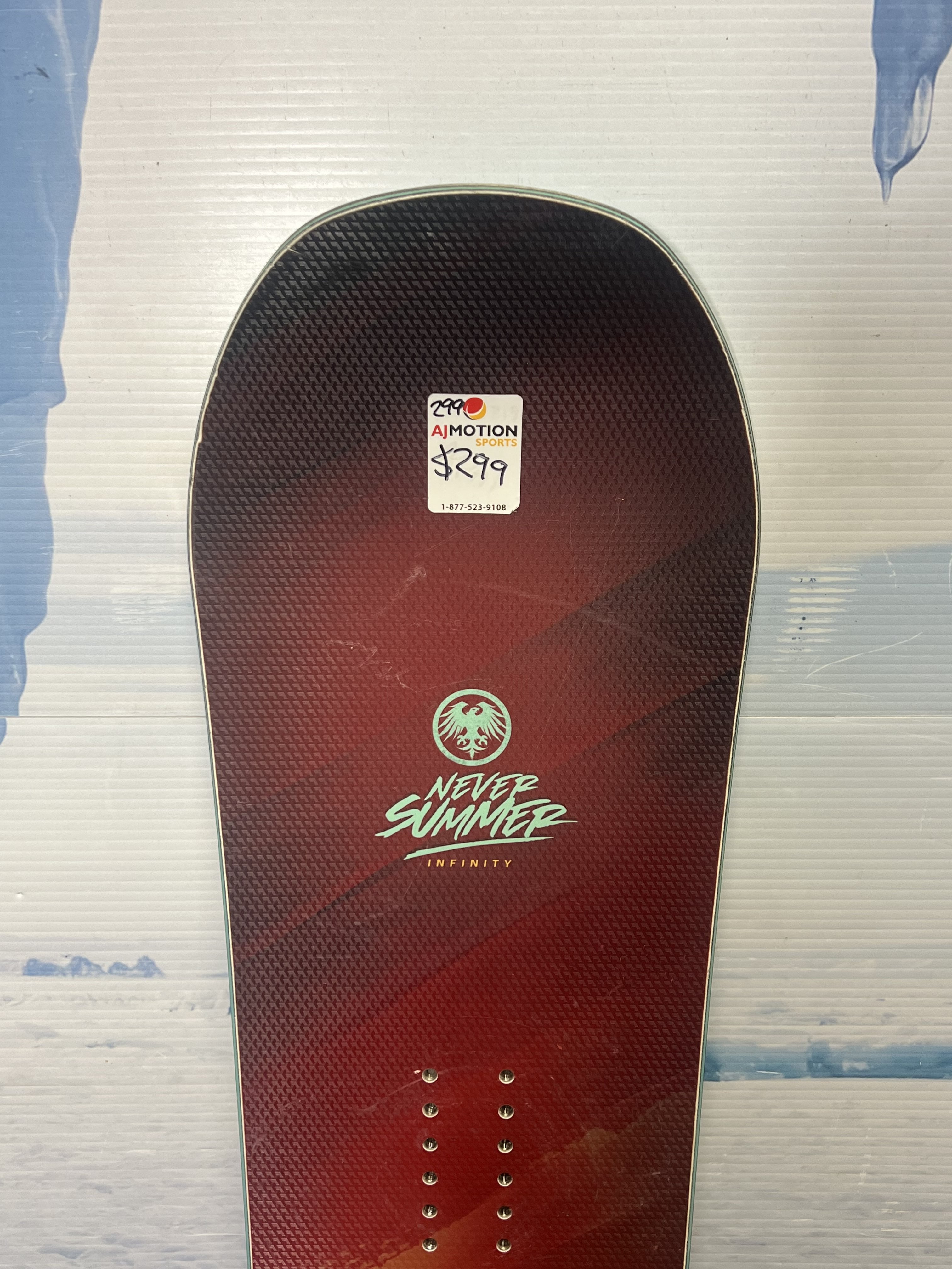 Used Never Summer Infinity Women's Snowboard 2021 - 149 CM