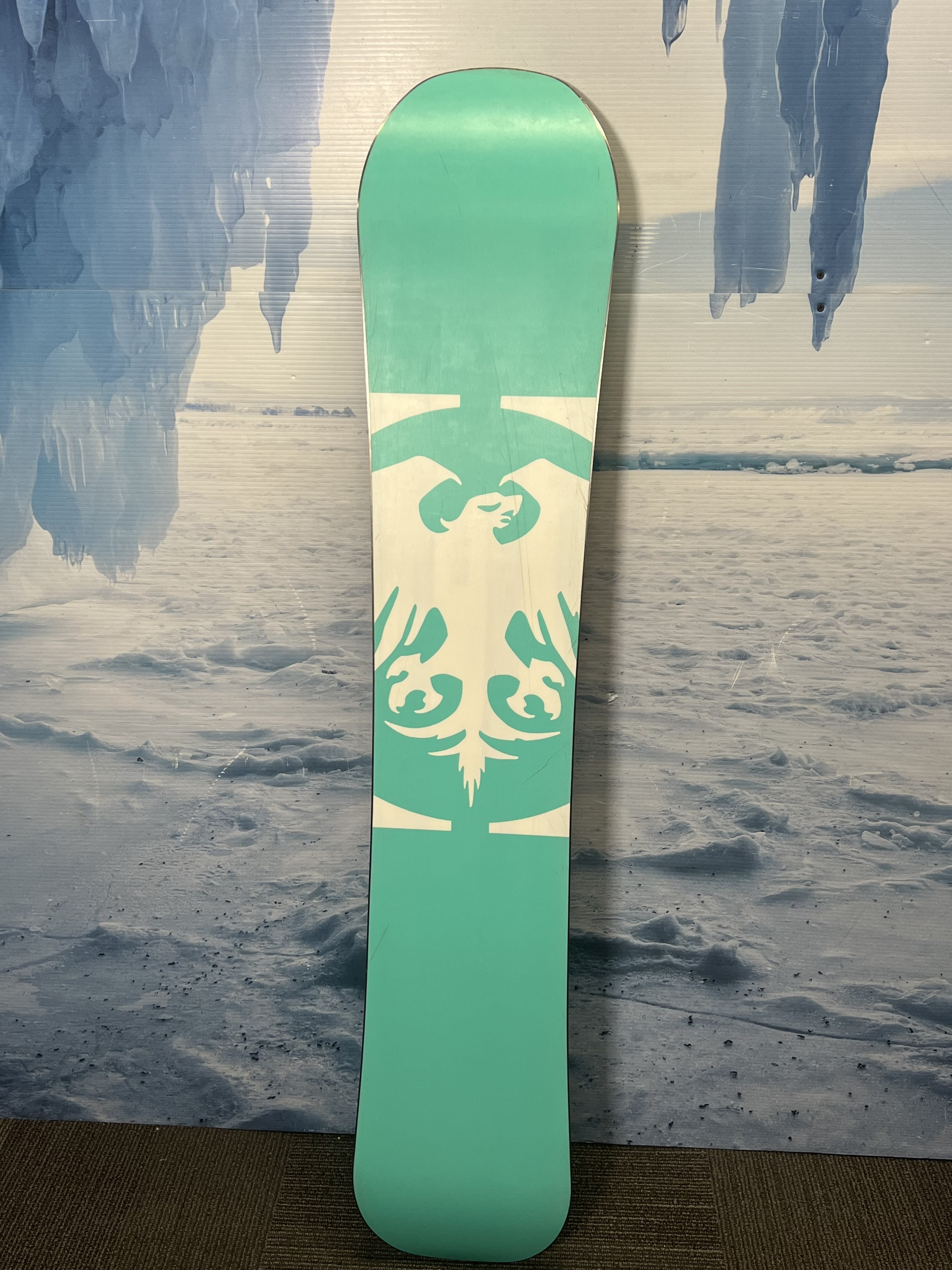 Used Never Summer Infinity Women's Snowboard 2021 - 149 CM
