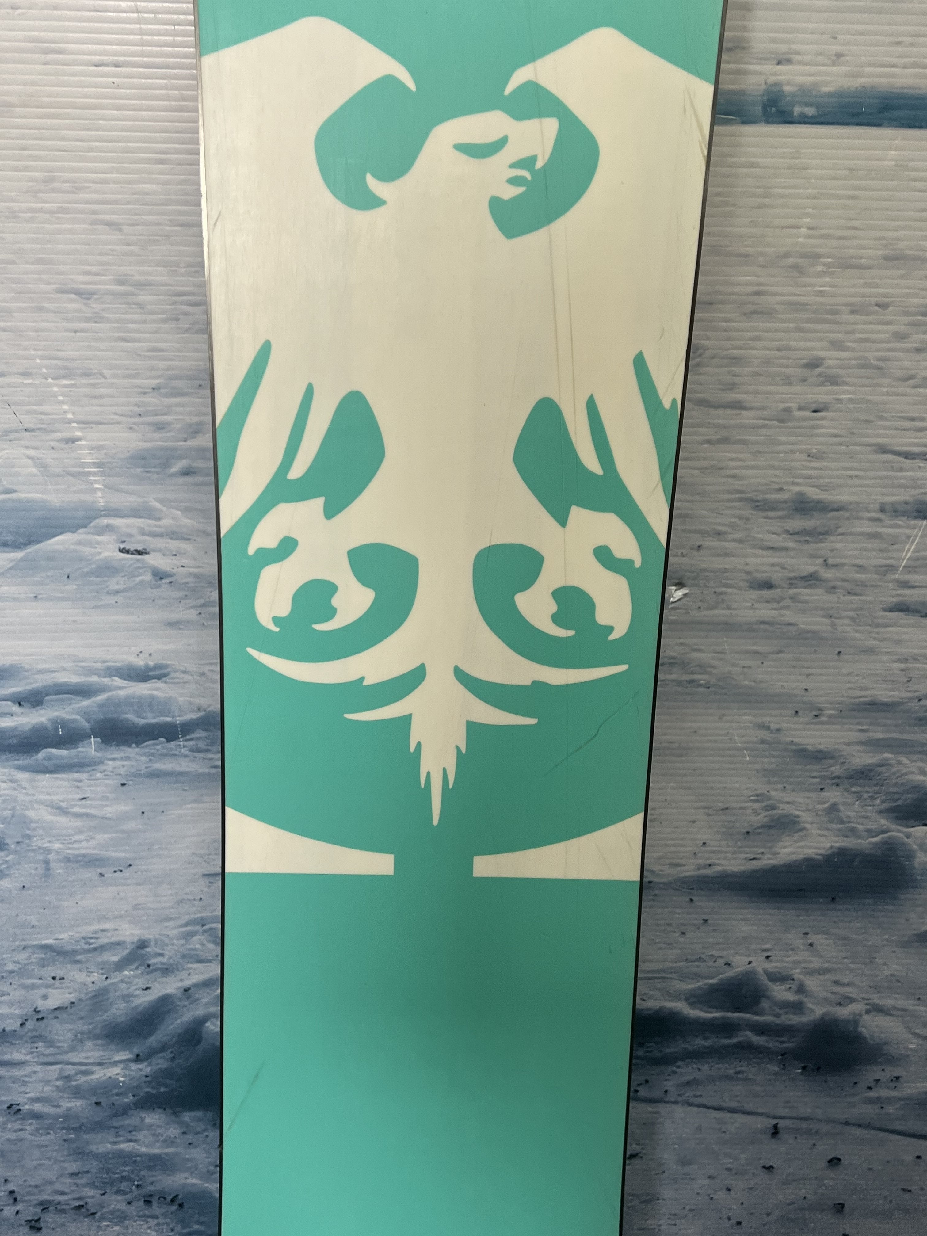 Used Never Summer Infinity Women's Snowboard 2021 - 149 CM
