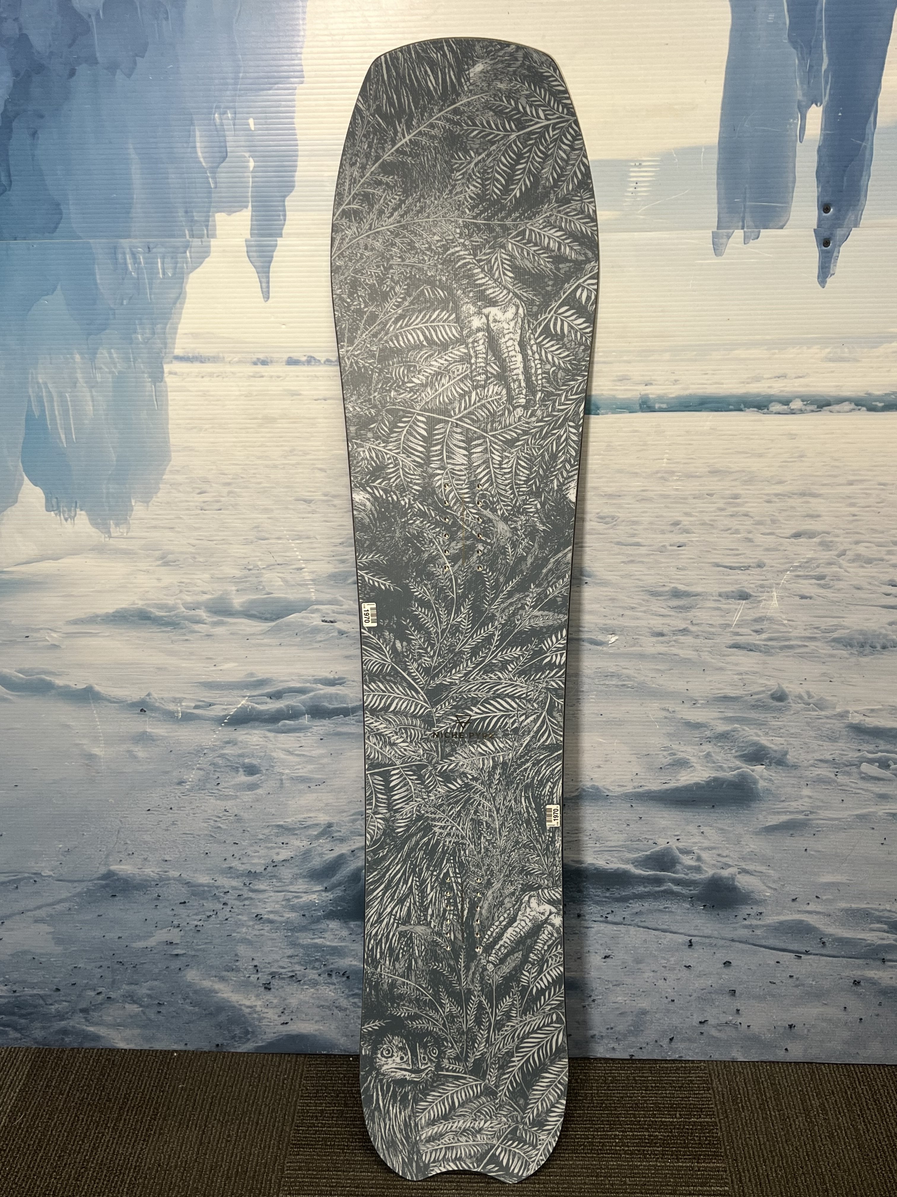 スノーボード NICHE PYRE 145cm Niche Pyre Snowboard