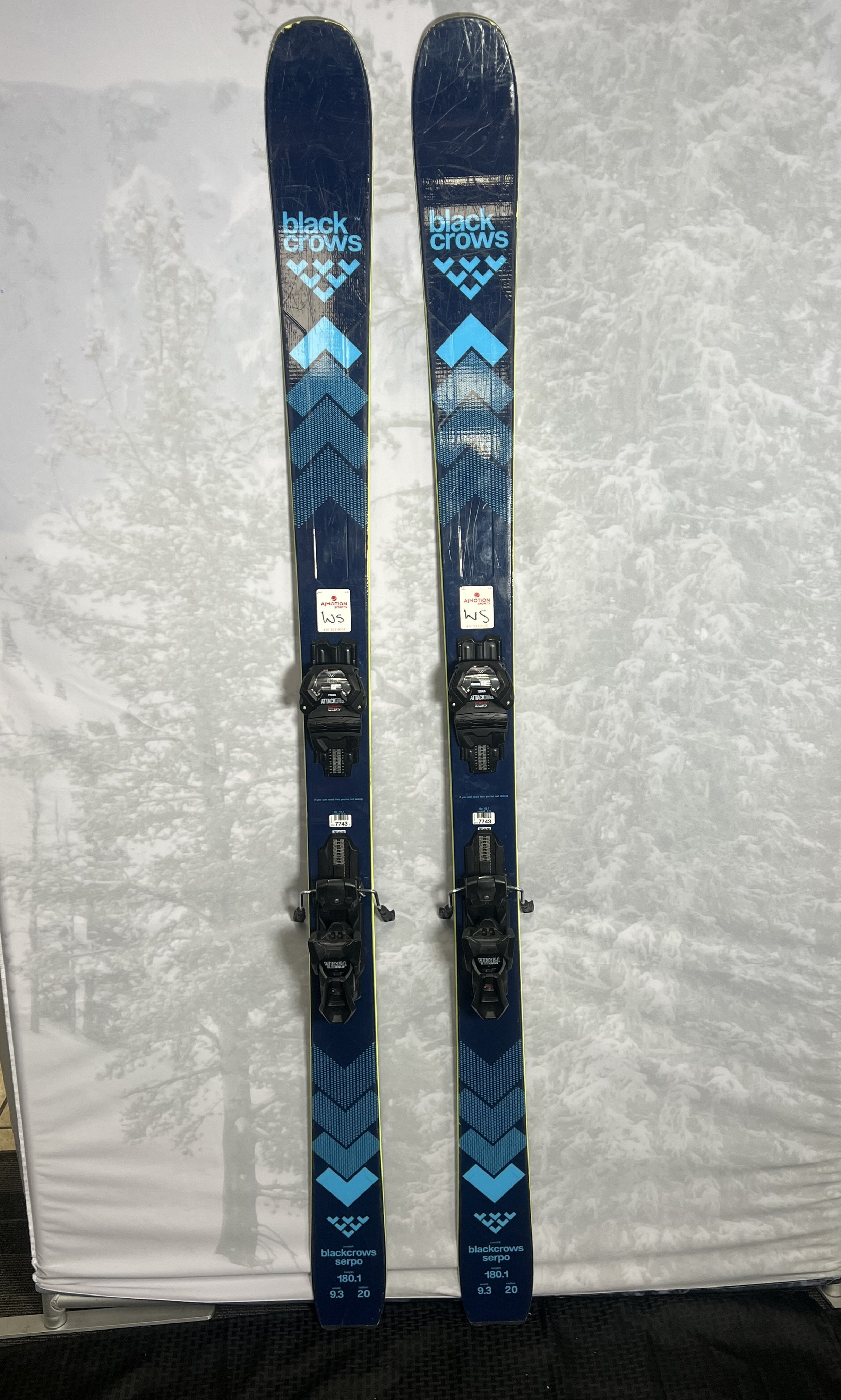 Used Black Crow Serpo 2025 Ski 180cm w/ Tyrolia Attack 13 Bindings
