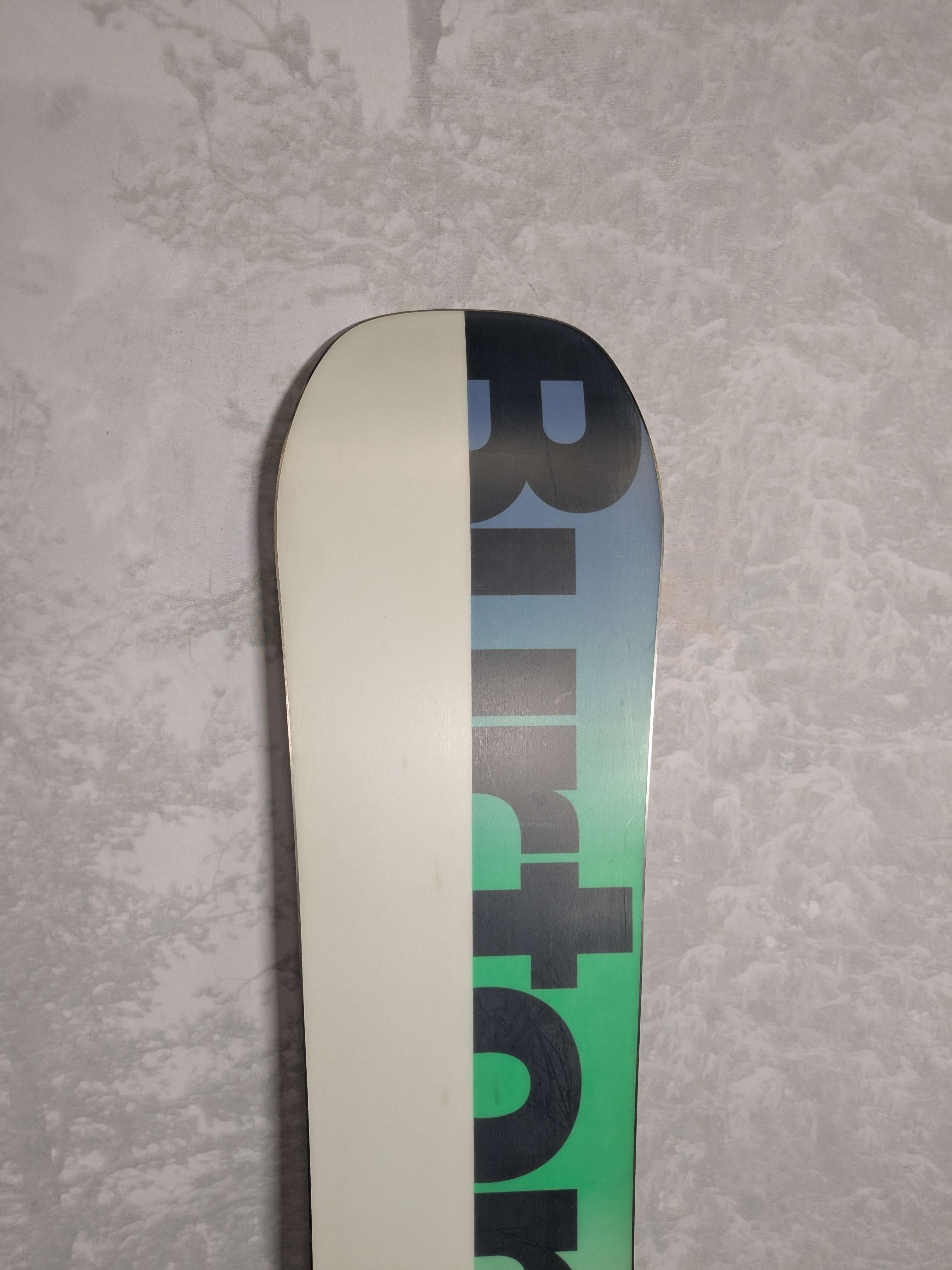 Used 2025 Burton Custom 162cm Snowboard
