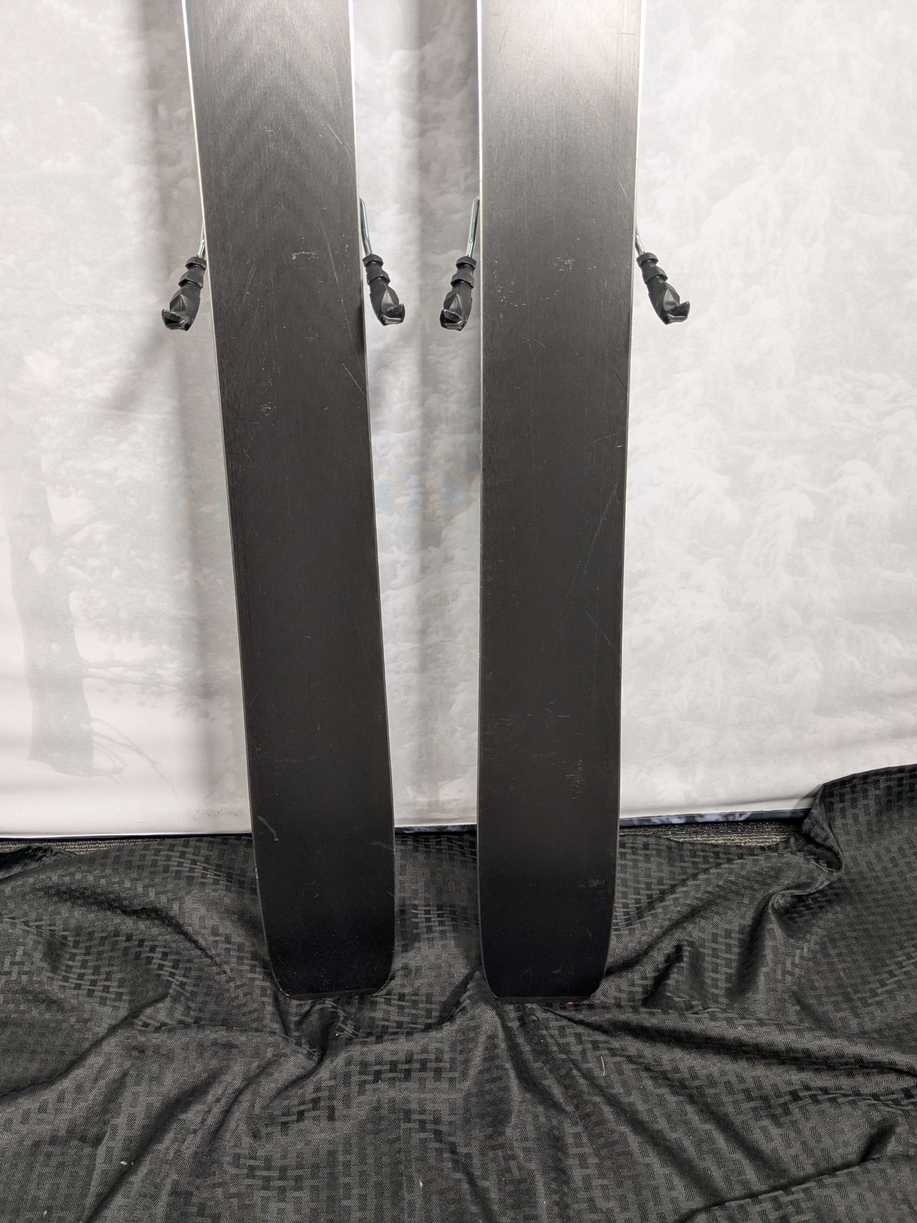 Used Elan Ripstick 102 Black Edition 2025 Skis 168cm w/ Tyrolia Attack 13 GW Demo Bindings