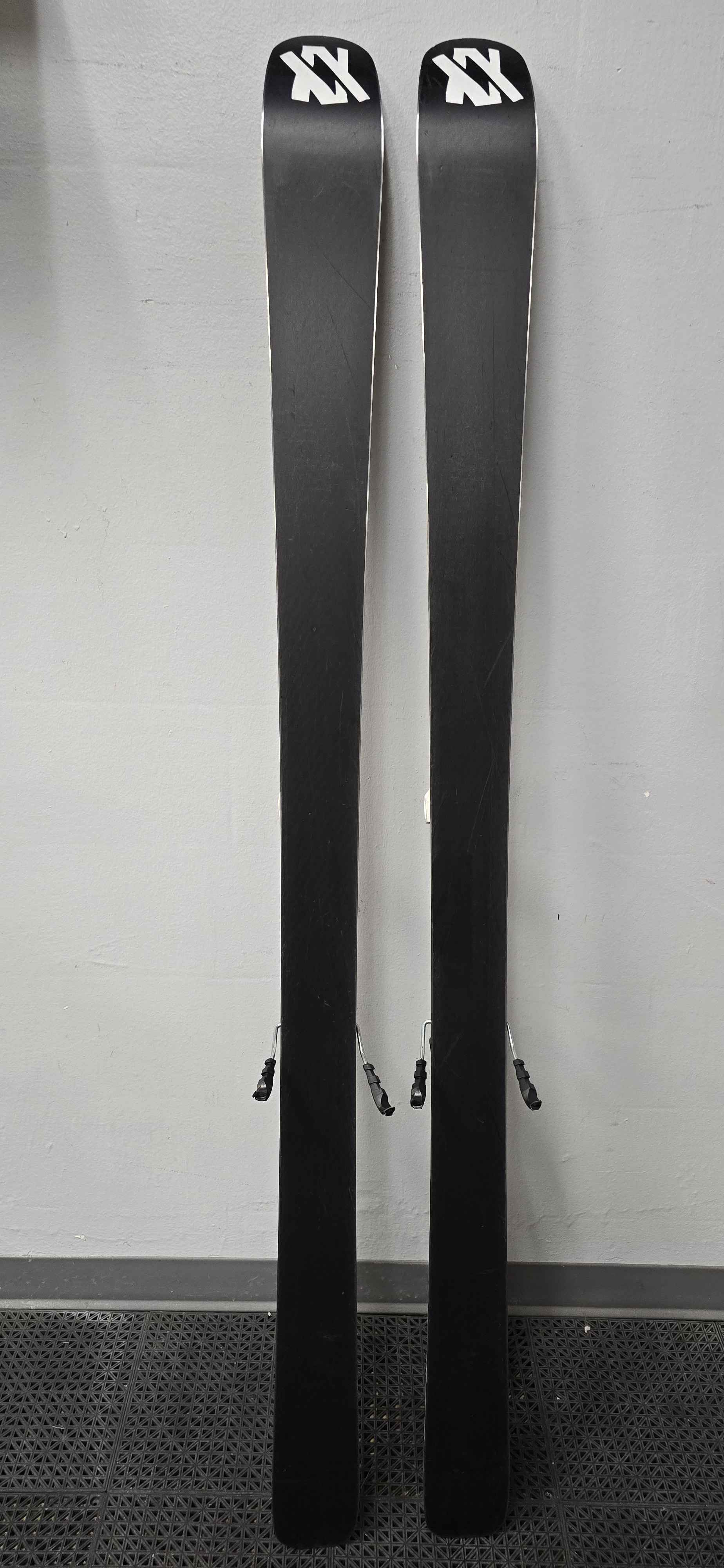 Used Volkl Kendo 88 177cm Skis w/ Tyrolia Attack 13 Demo Bindings