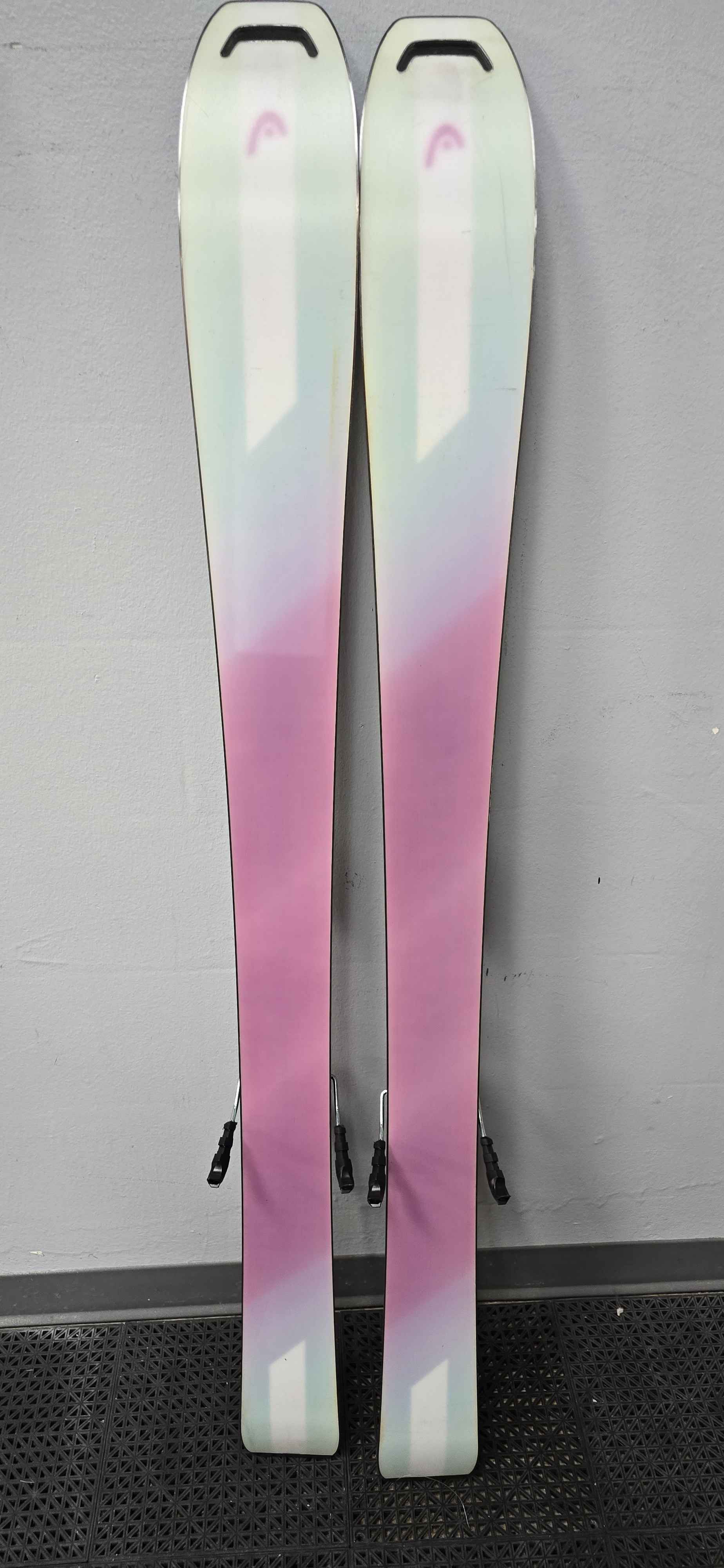 Used Head Great Joy 153cm Skis w/ Tyrolia SP 10 Demo Binding