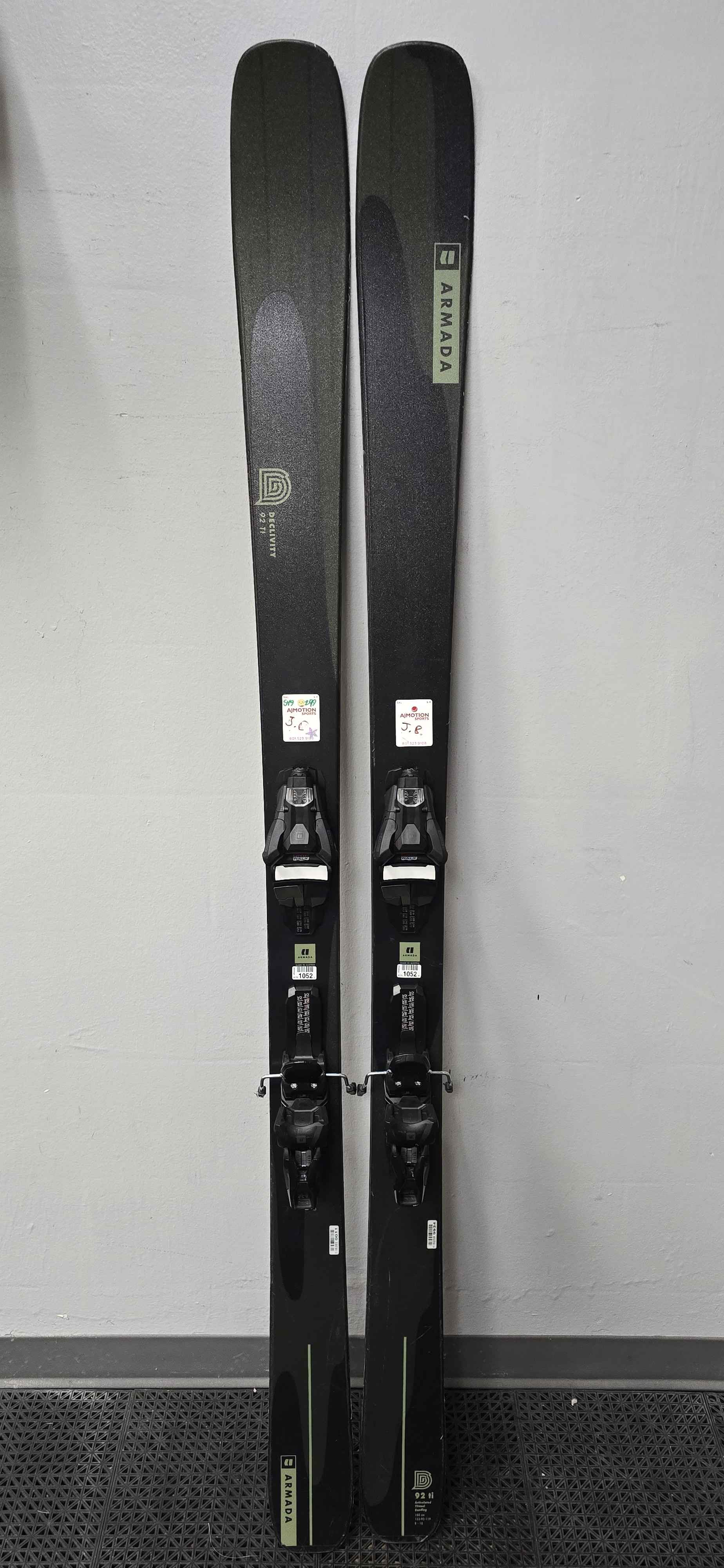 Used Armada Declivity 92 ti 188cm w/ Armada Strive 11 Adjustable bindings