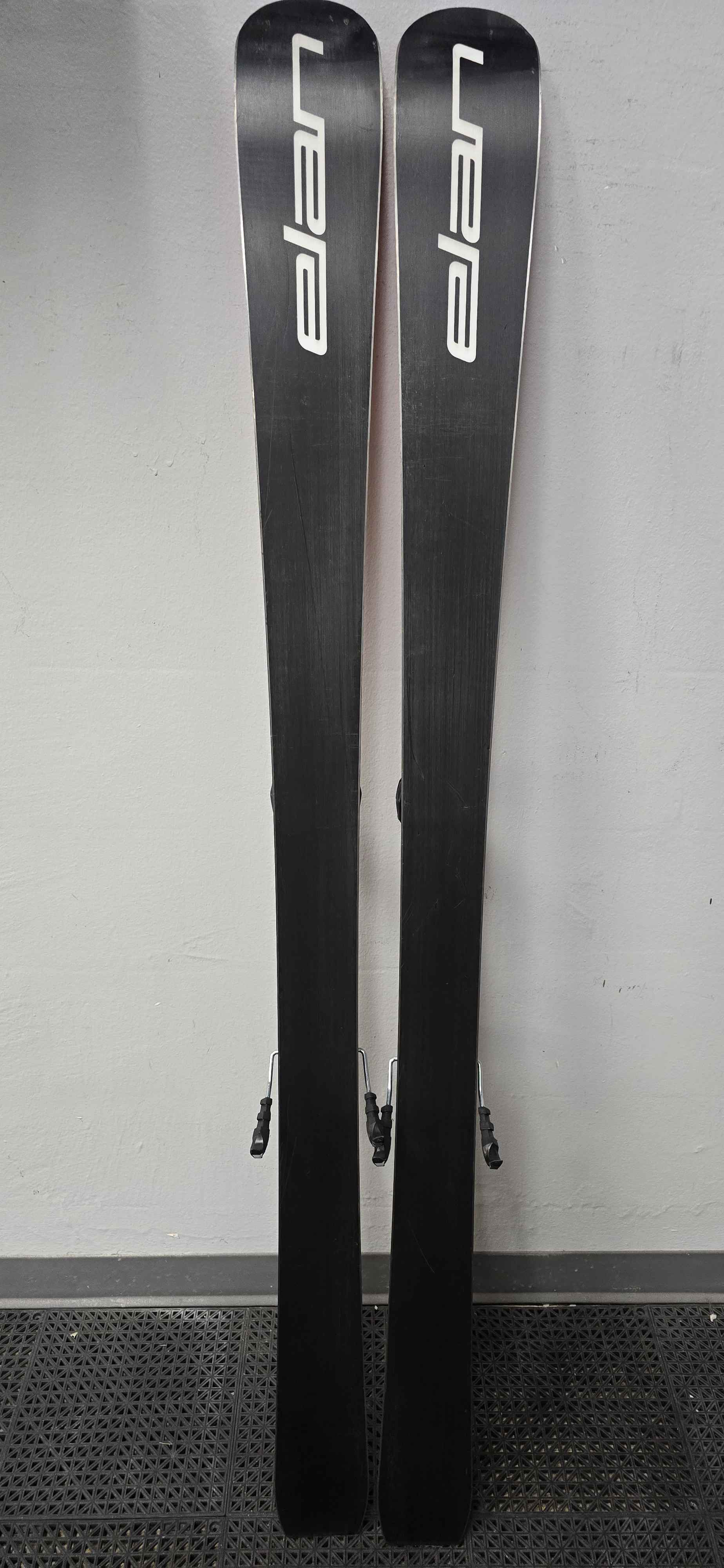 Used Elan Wingman 86 Ti 166cm W/ Elan Attack 13 Adjustable bindings