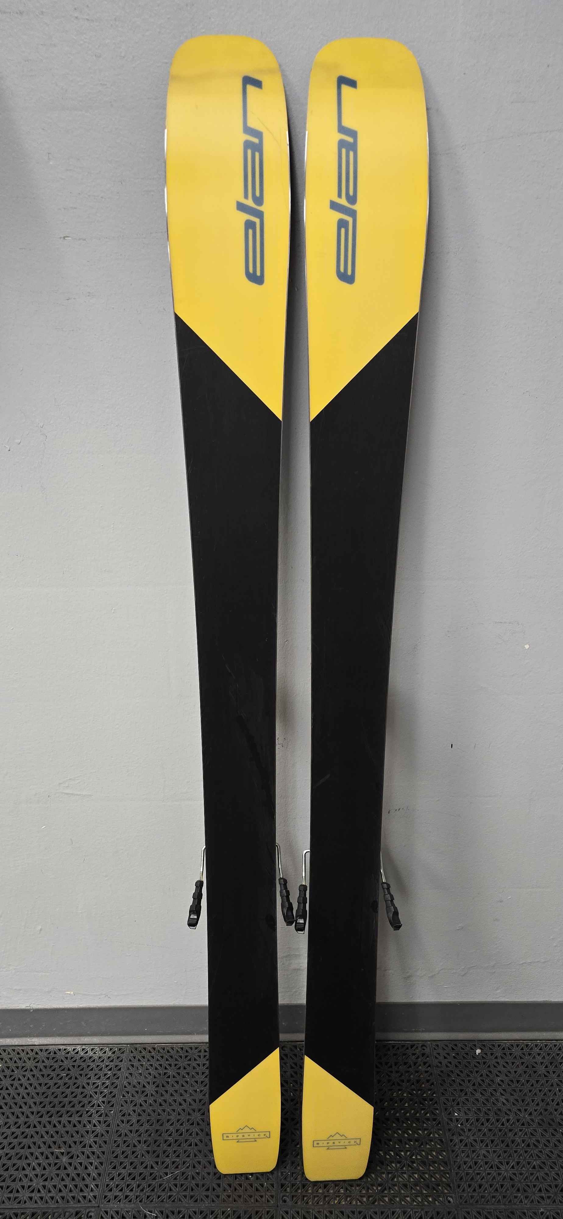 Used Elan Ripstick 106 172cm W/ Tyrolia Attack 13 Adjustable bindings