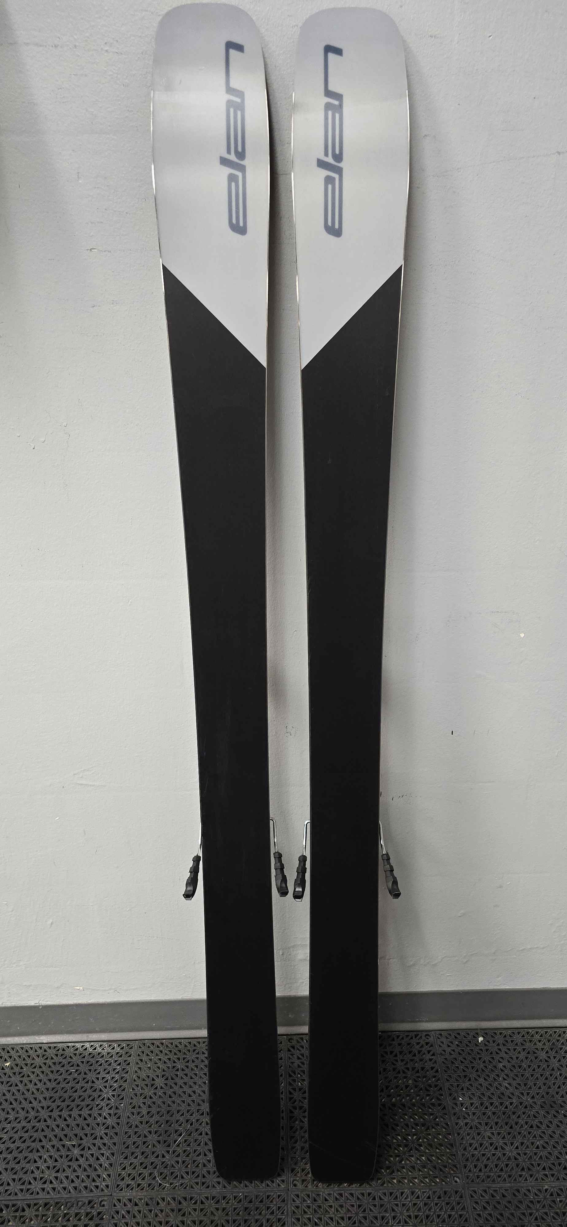 Used Elan Ripstick 106 180cm Skis w/ Attack 14 Demo Binding