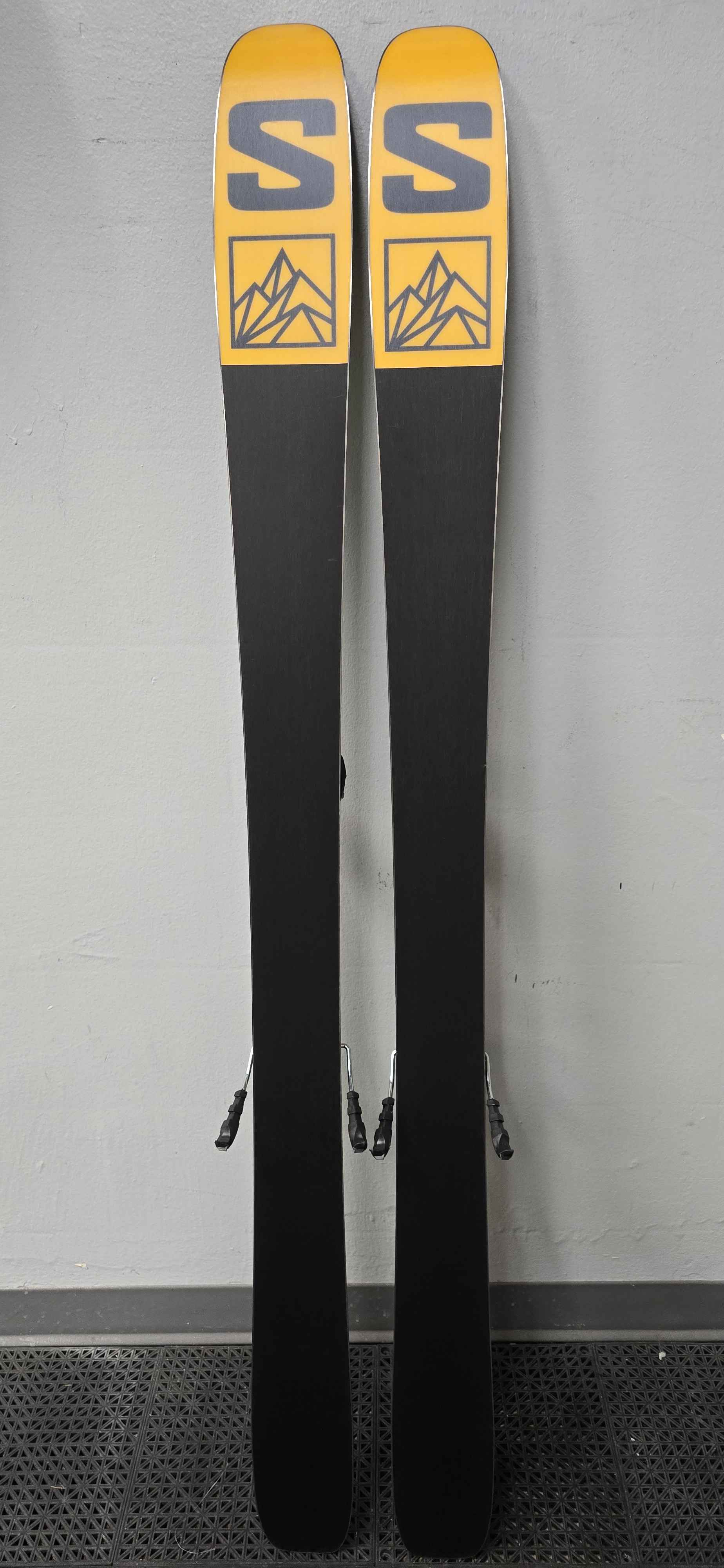 Used Salomon QST 92 160cm w/ Tyrolia Attack 14 Adjustable Bindings