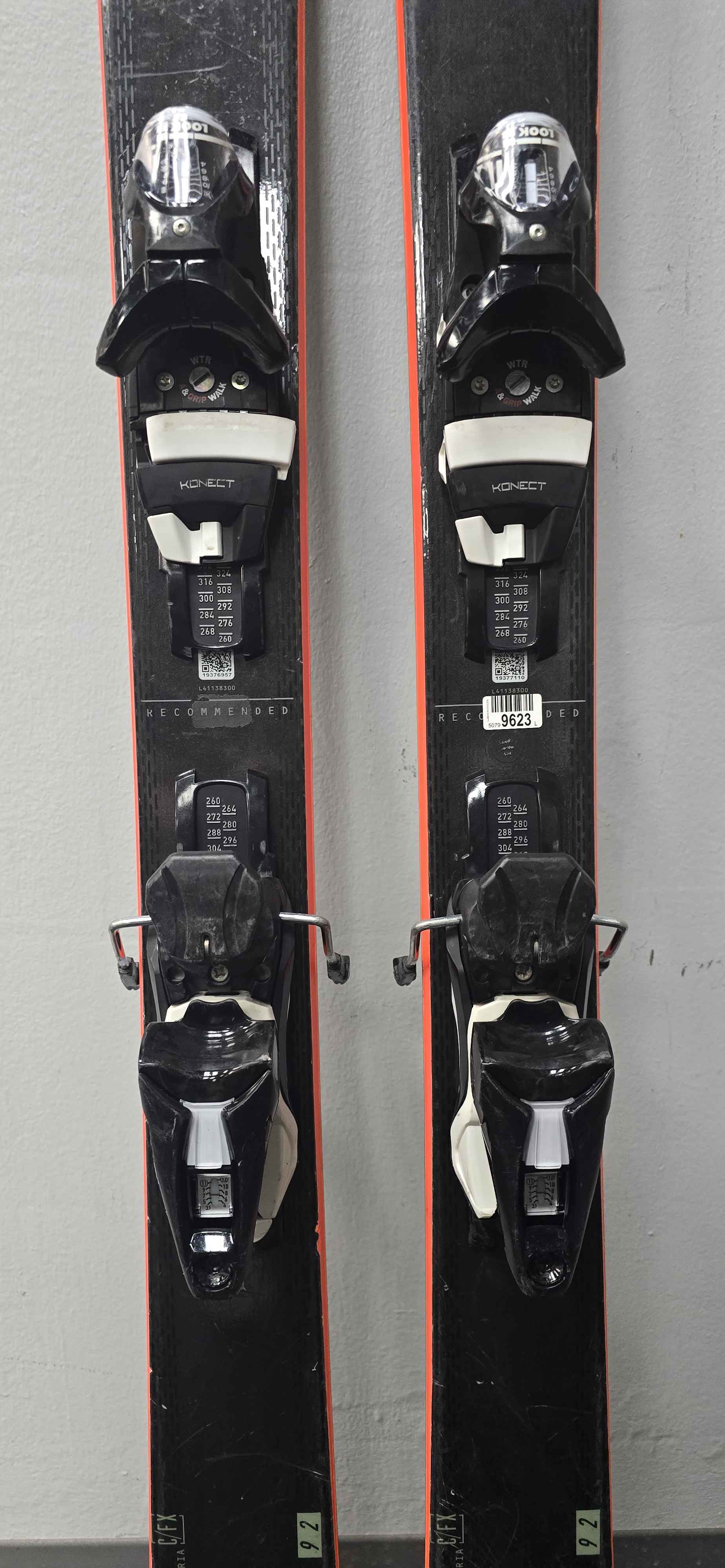 Used Salomon QST 92 177cm w/ Look Konect 12 Adjustable Bindings