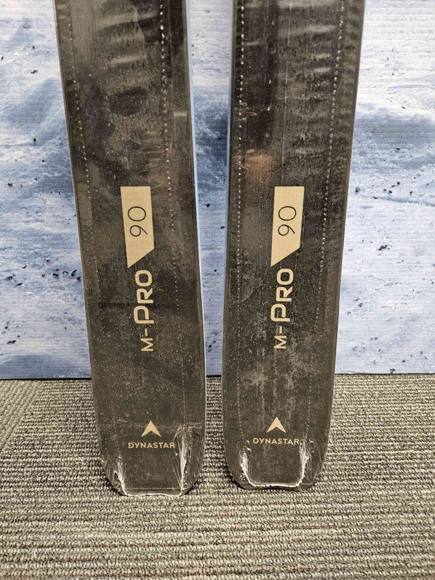 Dynastar M-Pro 90 Skis | 2024 | 186cm