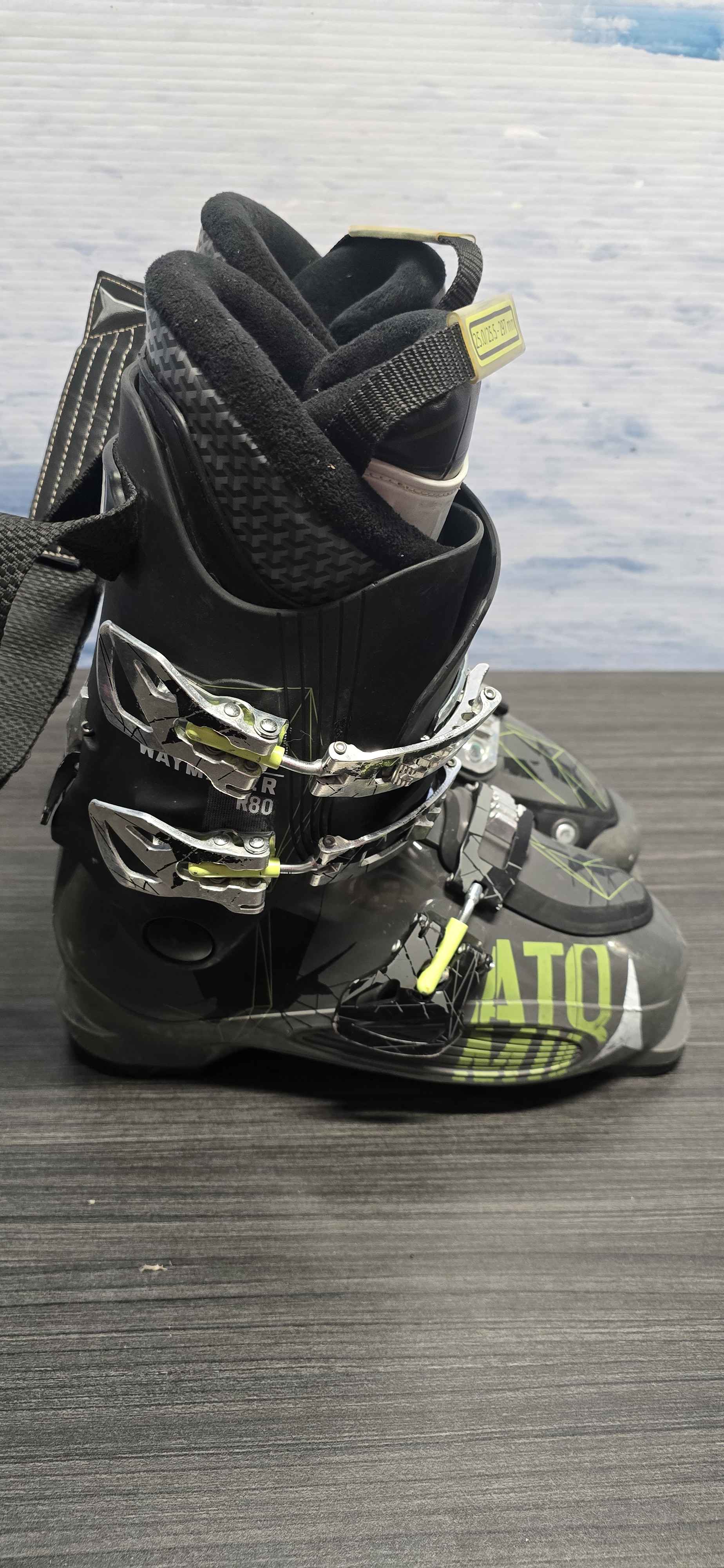 Used Atomic Waymaker R80 Ski Boot - 25.5MP