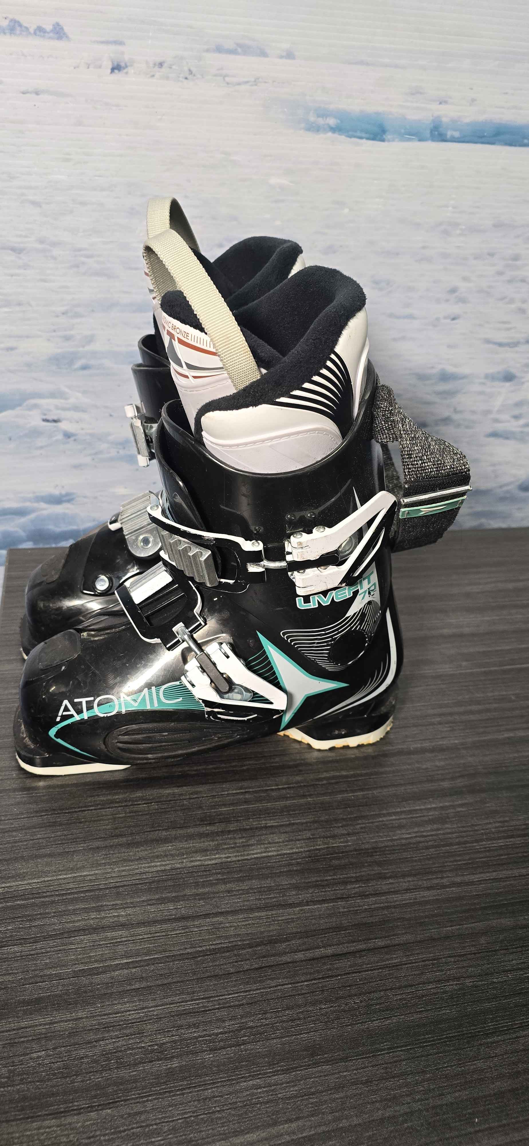 Used Atomic LiveFit 70 23.5MP Ski Boot