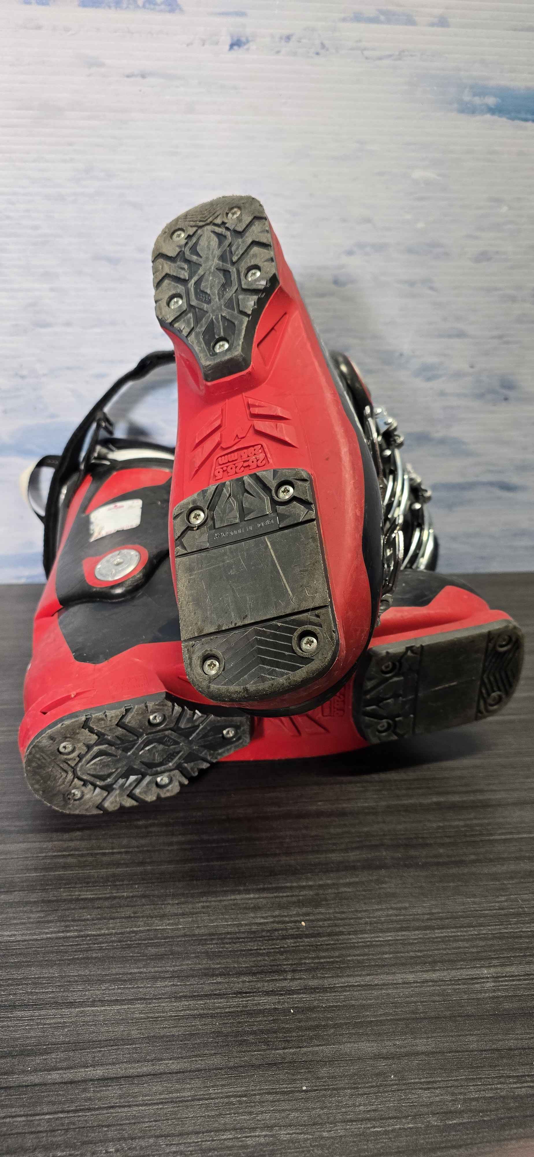 Used Nordica Sportmachine 90R 25.5MP Ski Boot