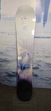 Used Womens Capita Birds Of A Feather 146cm Snowboard