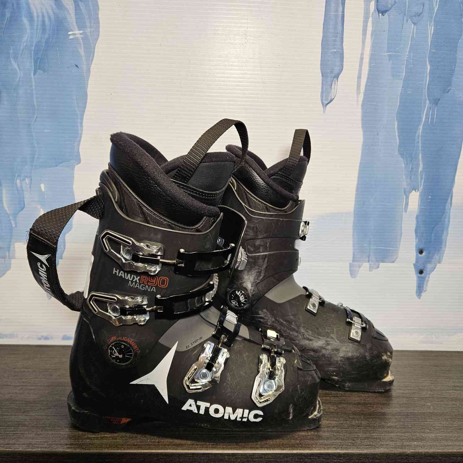 Used Atomic Hawx Magna R90 Ski Boot 27.5MP