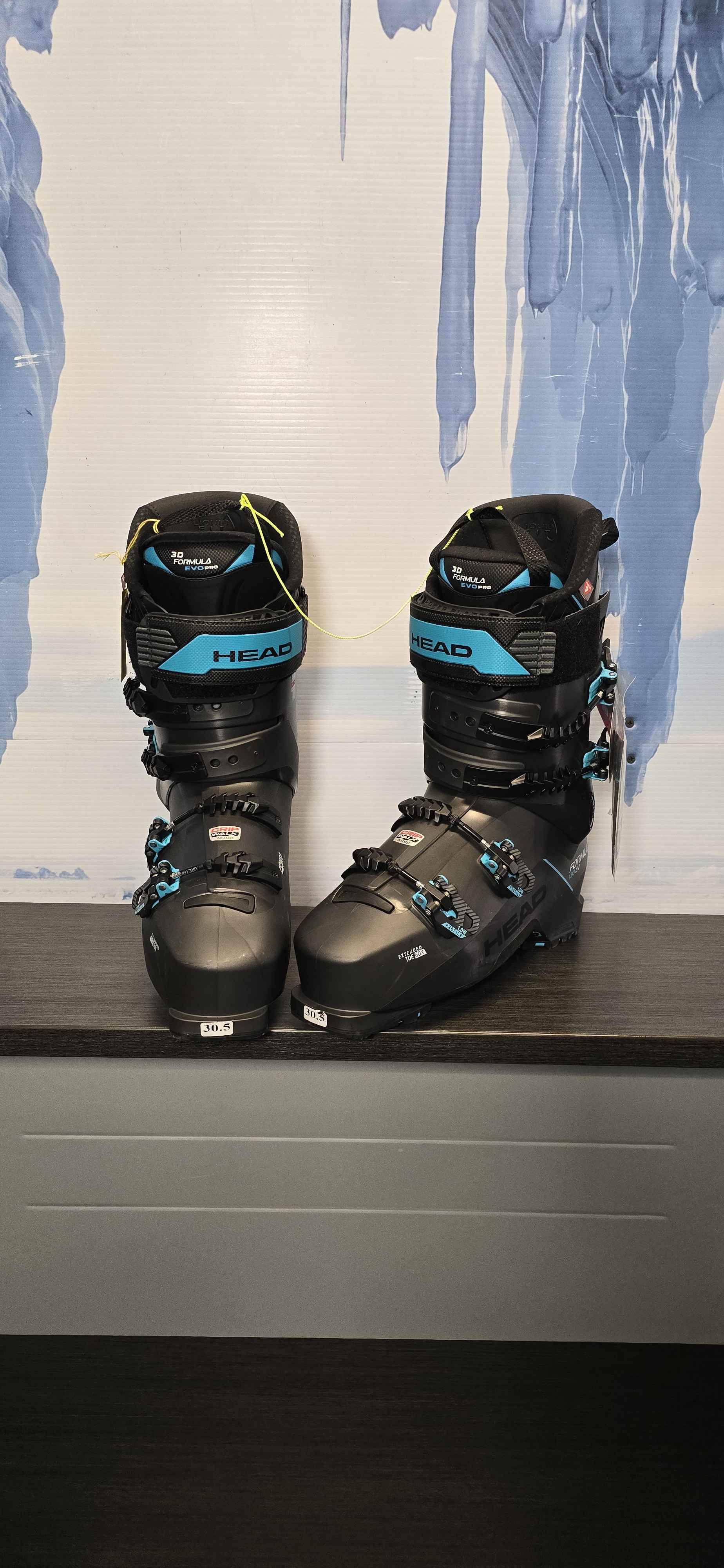 Lightly Used Head Edge 130 30.5MP Ski Boot