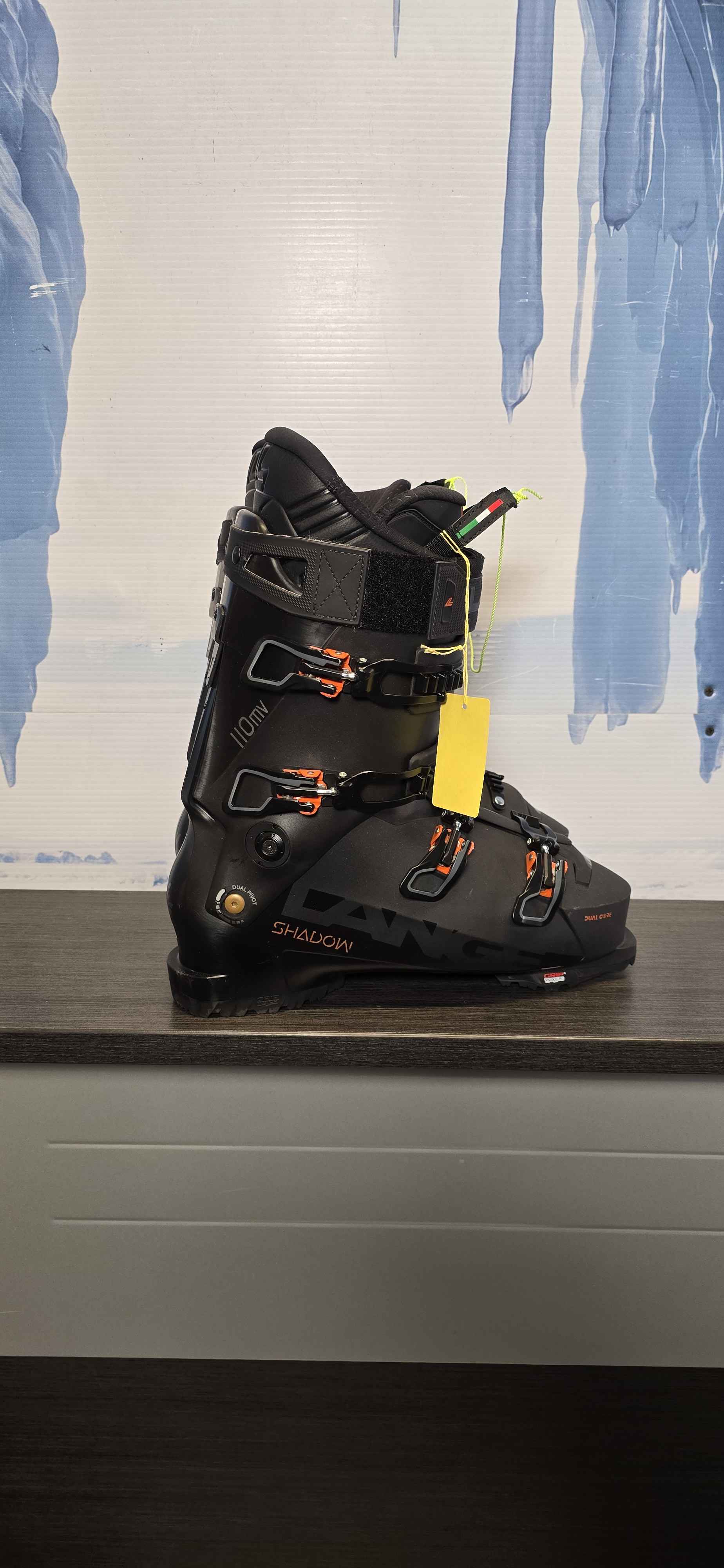 Lightly Used Lange Shadow 110 MV 30.5MP Ski Boot