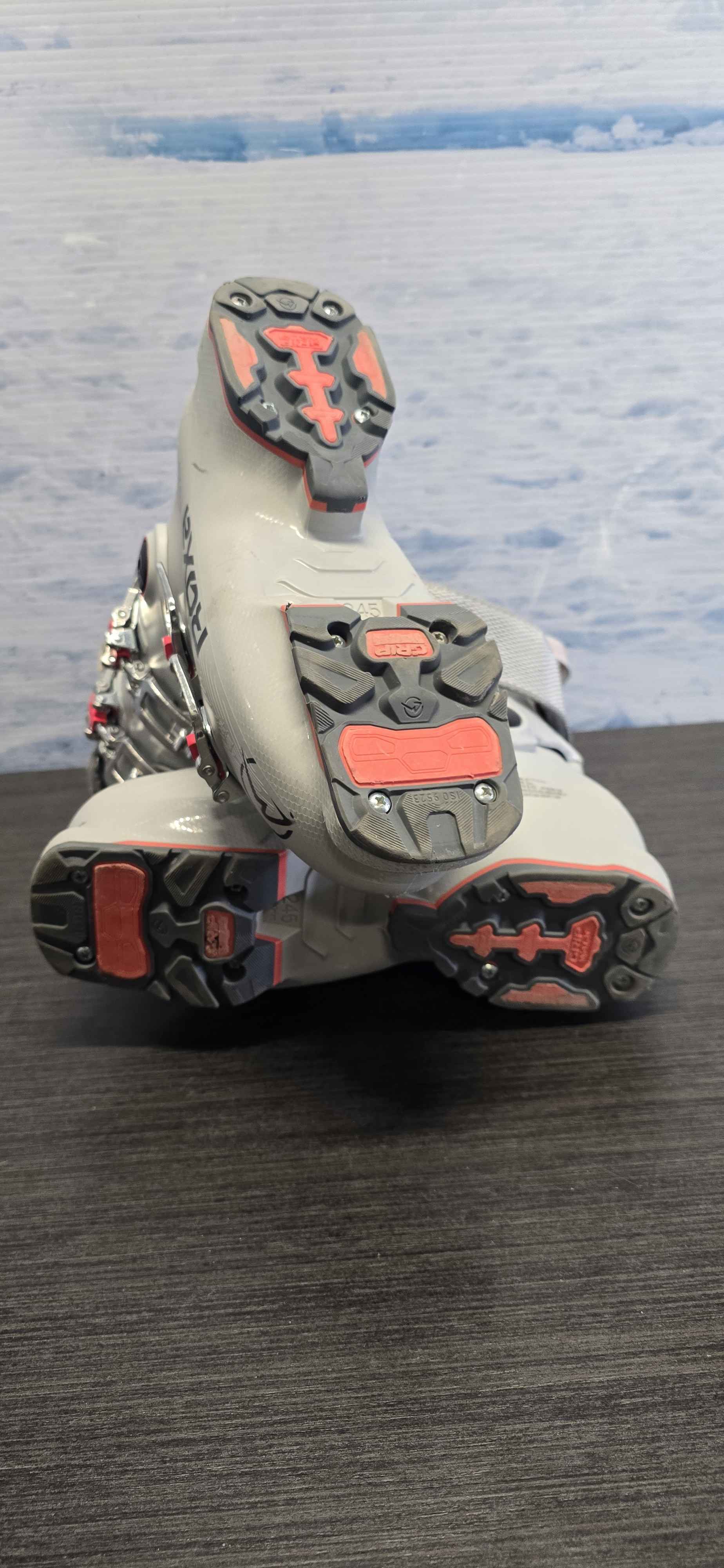 Used Roxa R Fit Pro 95 W Ultralight Ski Boot - 24.5MP