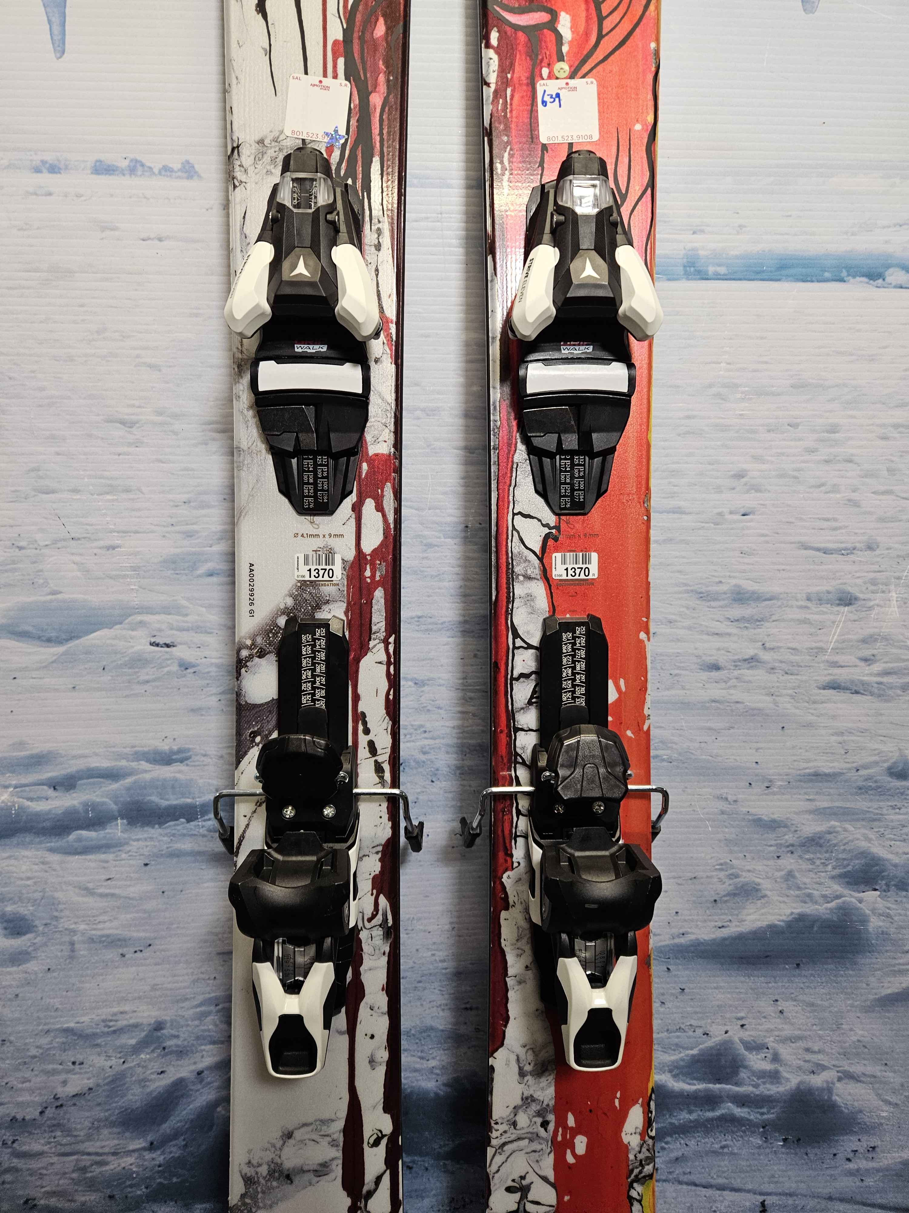 Atomic Bent Chetler 110 Skis - 172cm w/ Atomic Strive 11 Demo Binding