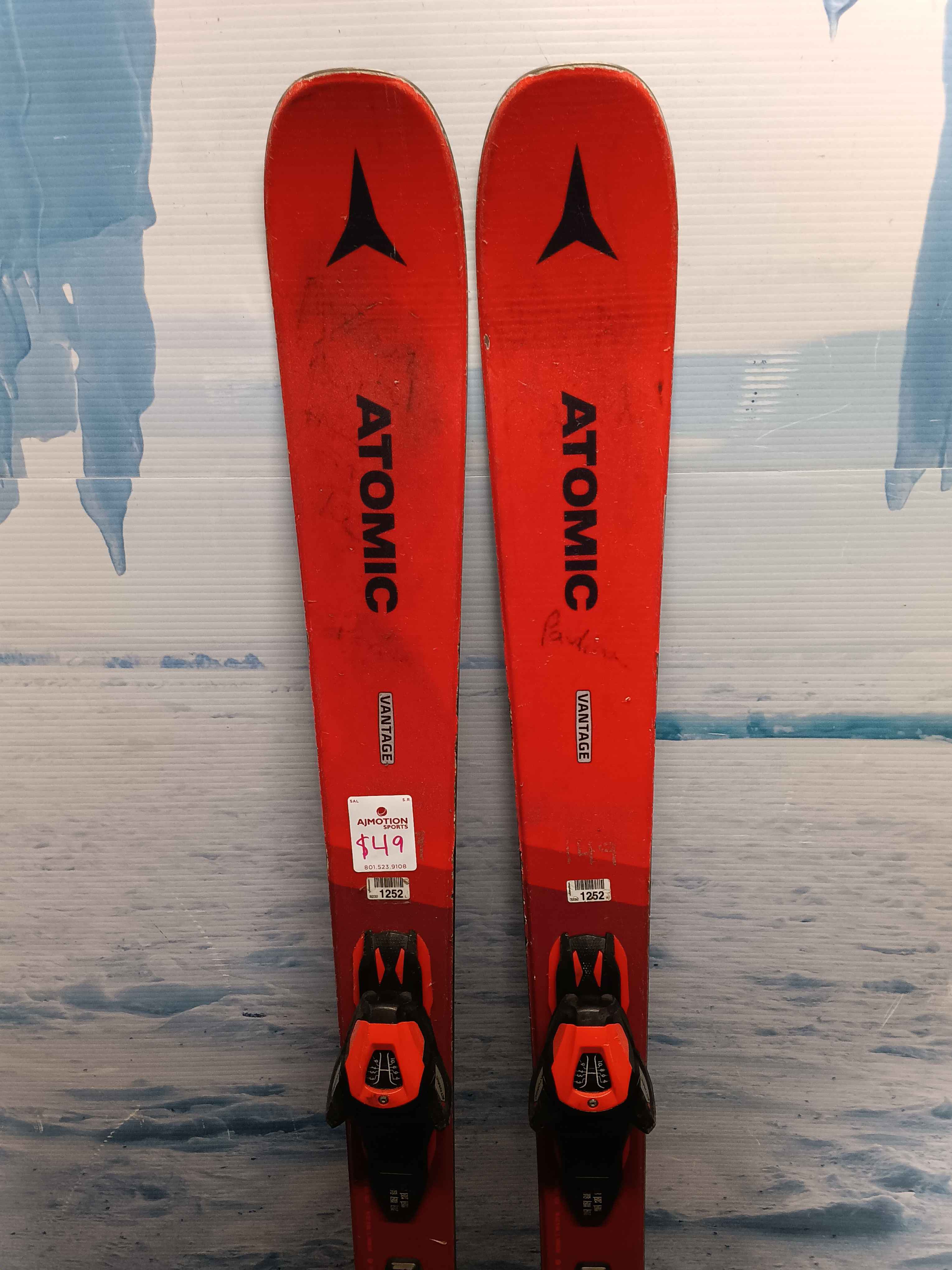 Used Atomic Vintage 83 149cm w/ Atomic L 10 Adjustable Bindings