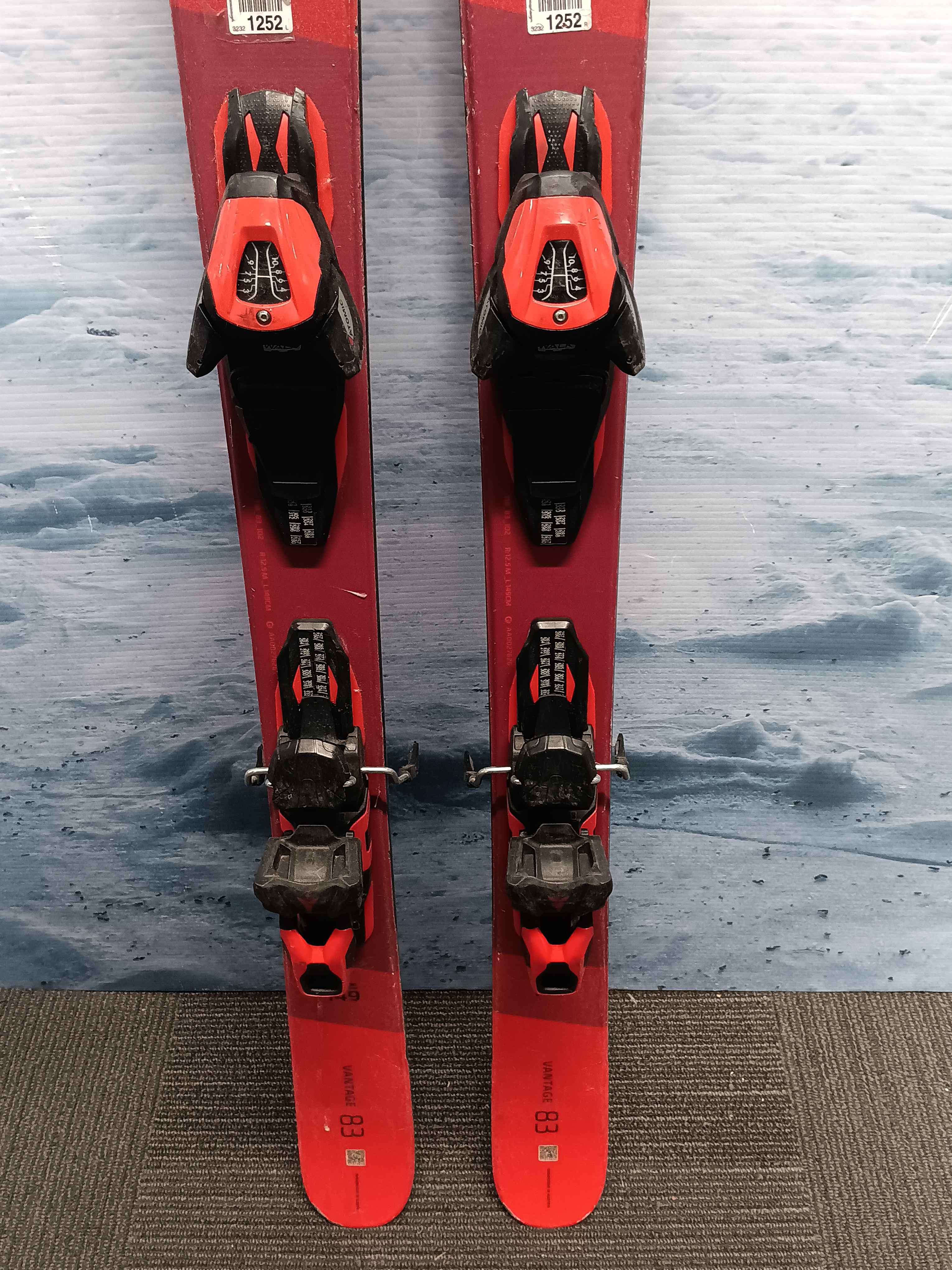 Used Atomic Vintage 83 149cm w/ Atomic L 10 Adjustable Bindings