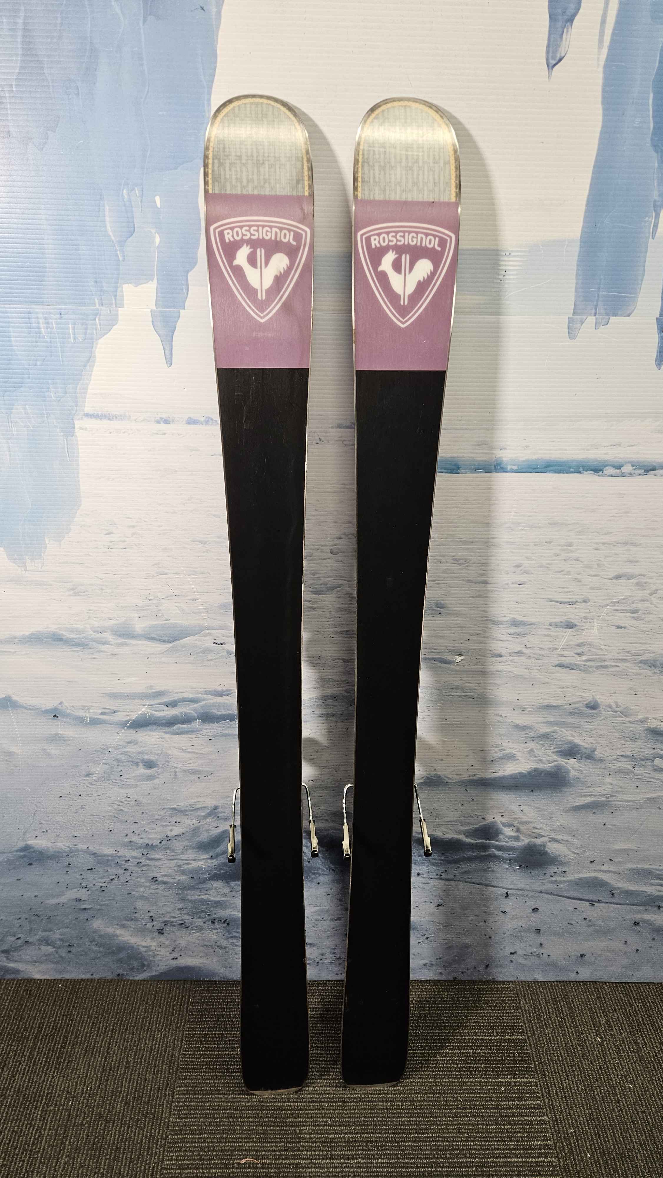 Lightly Used Rossignol Rallybird Soul 92 Skis - 146cm w/ Look Xpress 11 Demo Bindings