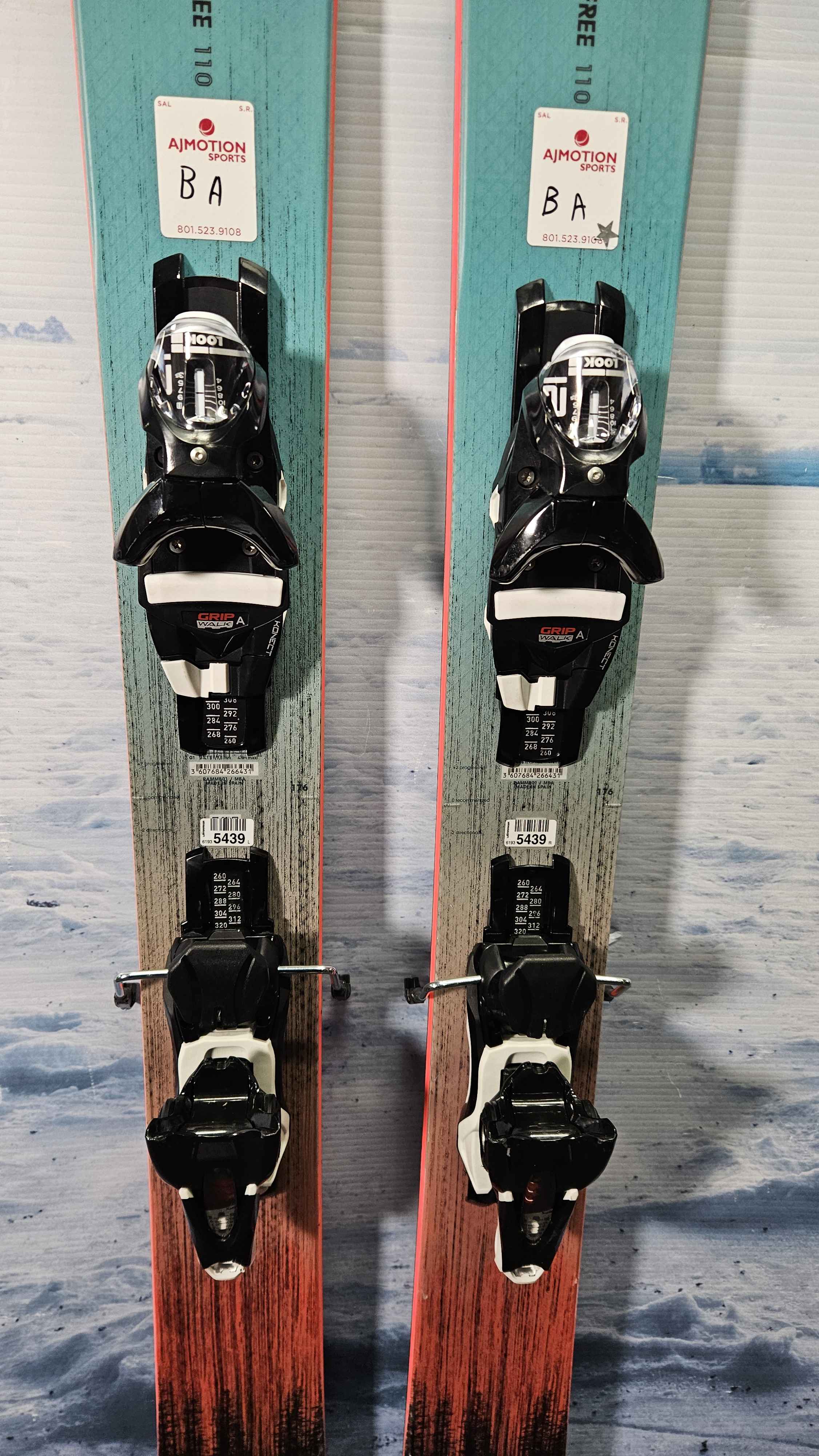 Lightly Used Rossignol Sender Free 110 Skis - 176cm w/ Look SPX 12 Demo Bindings