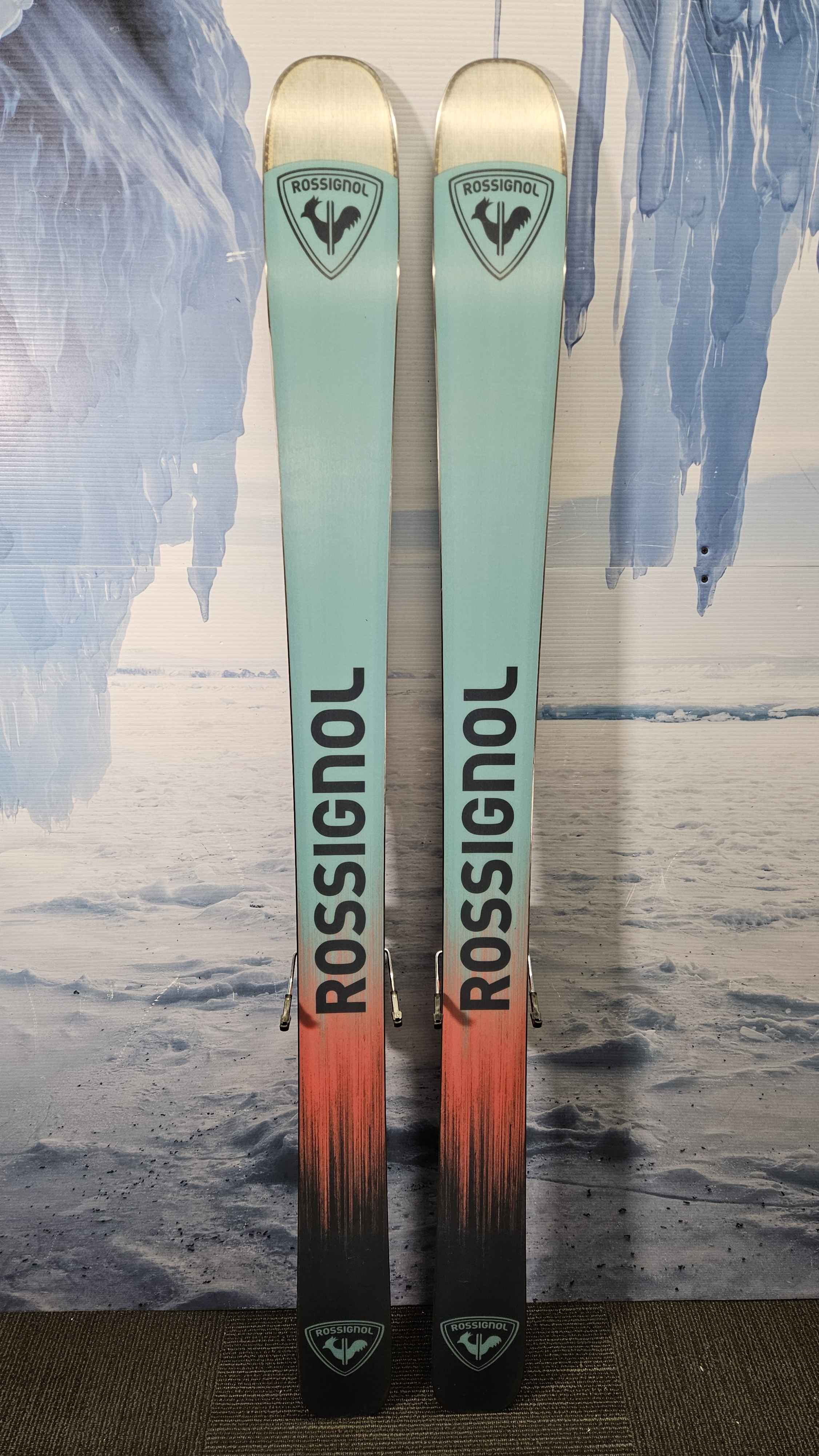 Lightly Used Rossignol Sender Free 110 Skis - 176cm w/ Look SPX 12 Demo Bindings