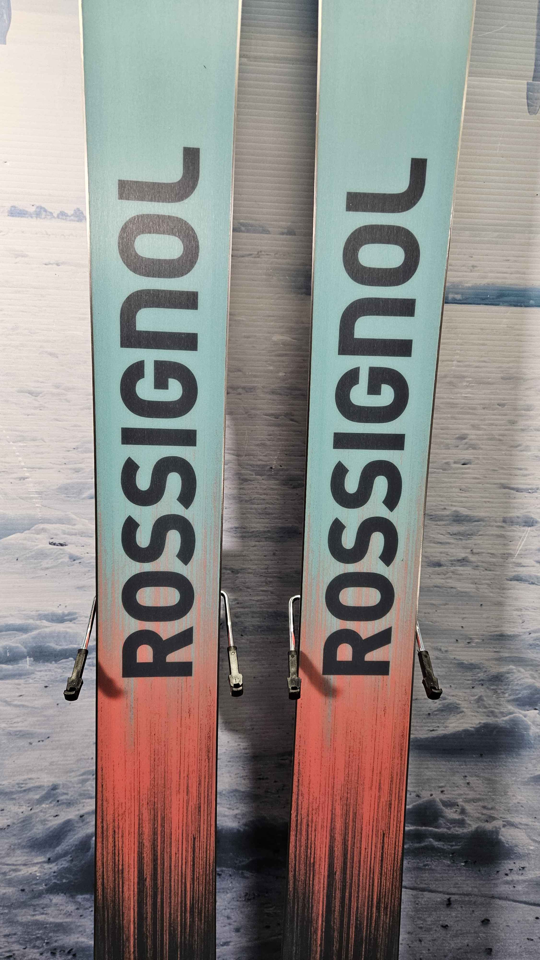 Lightly Used Rossignol Sender Free 110 Skis - 176cm w/ Look SPX 12 Demo Bindings