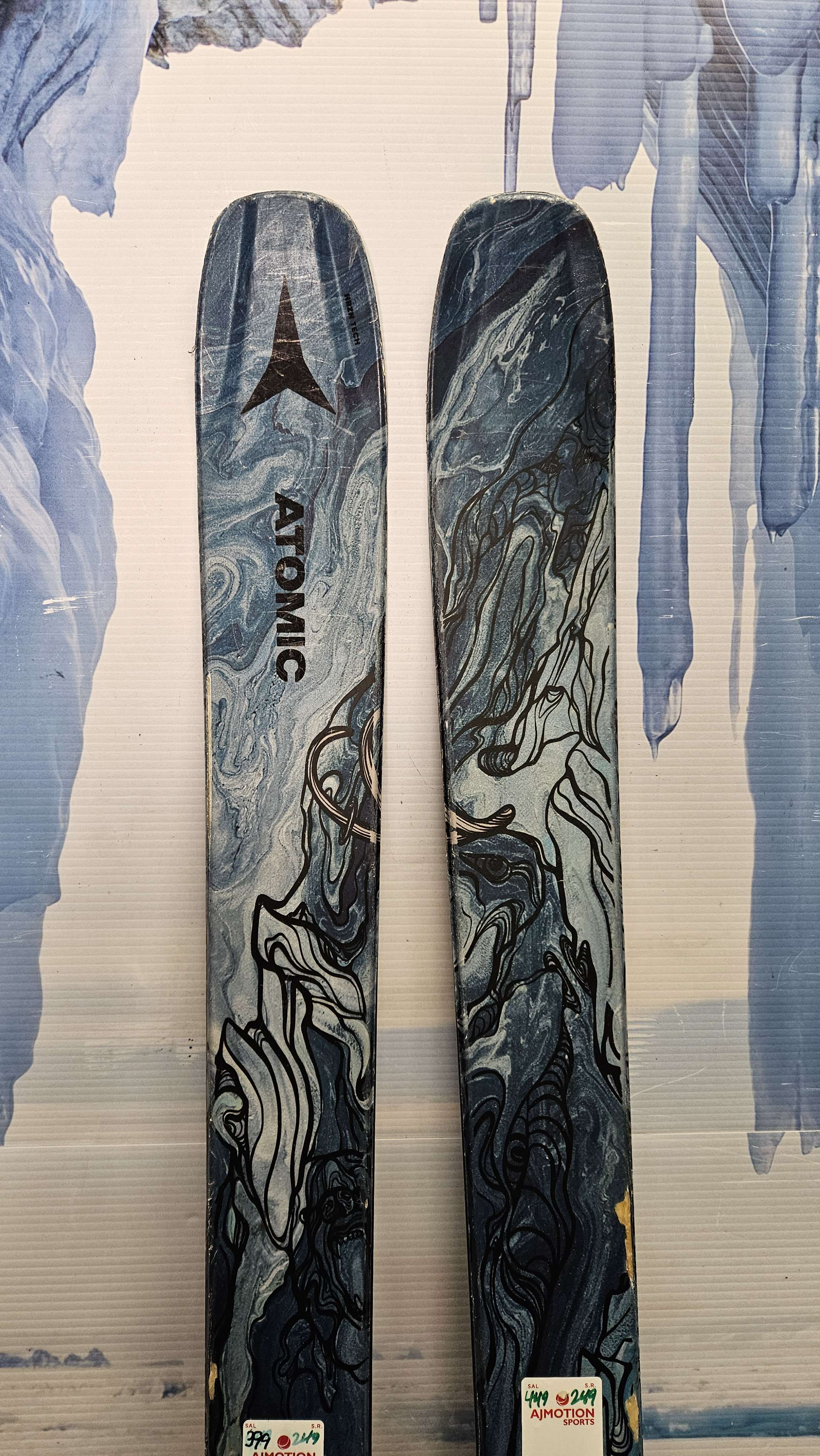 Used Atomic Bent 90 Skis - 184cm w/ Tyrolia Attack 13 Demo Binding