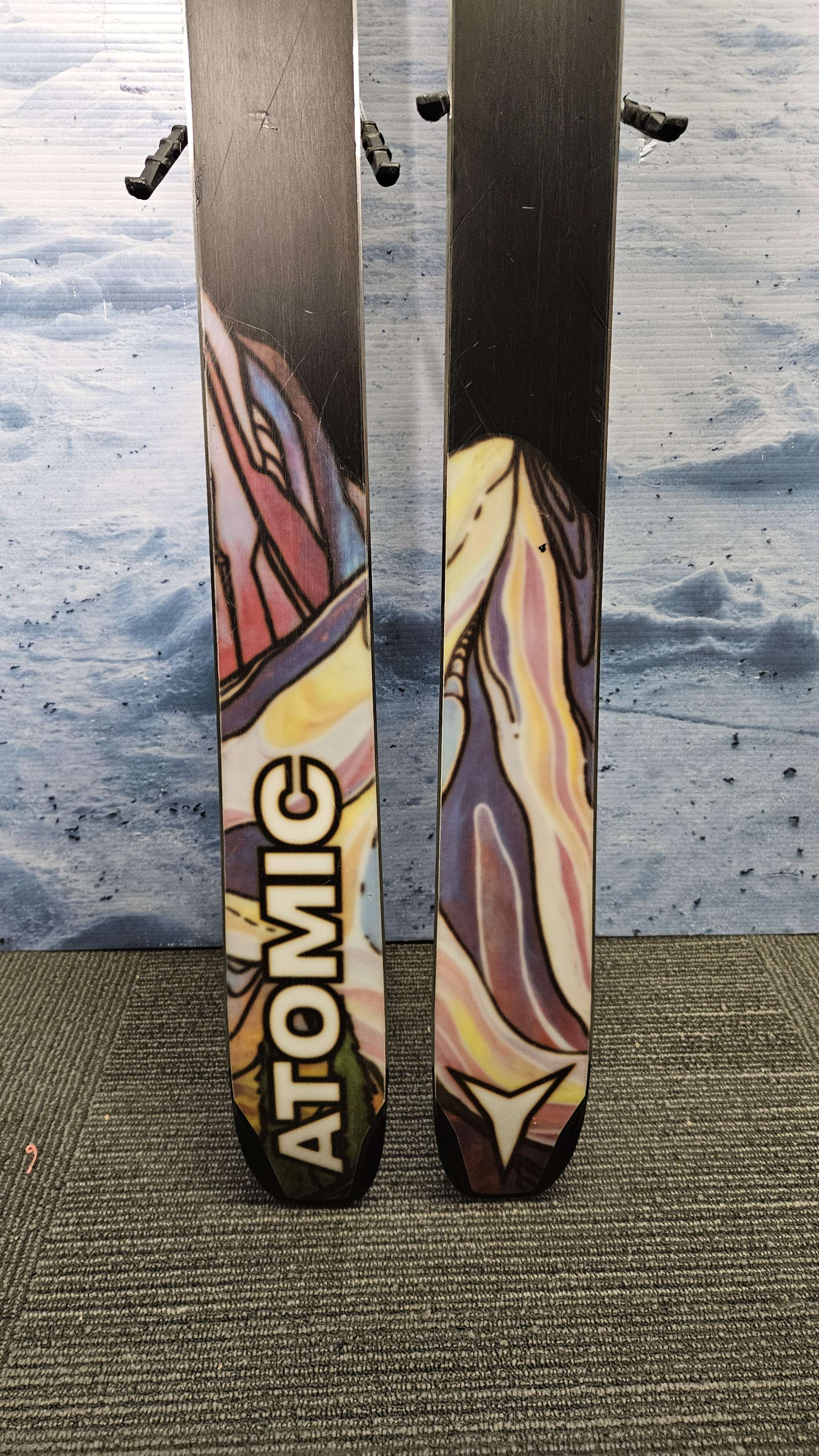 Used Atomic Bent 90 Skis - 184cm w/ Tyrolia Attack 13 Demo Binding