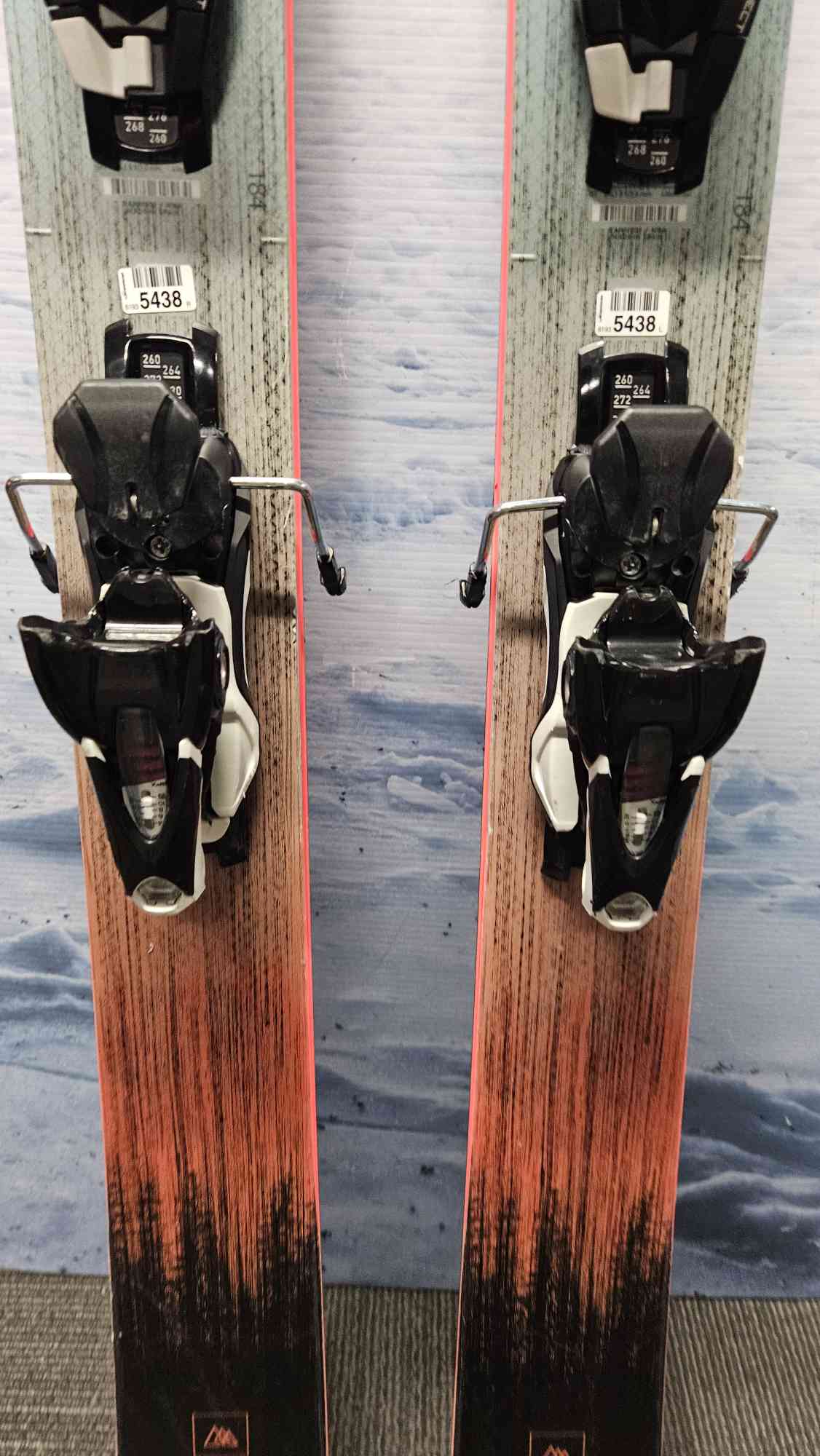 Used Rossignol Sender Free 110 Skis - 184cm w/ Look SPX 12 Demo Binding