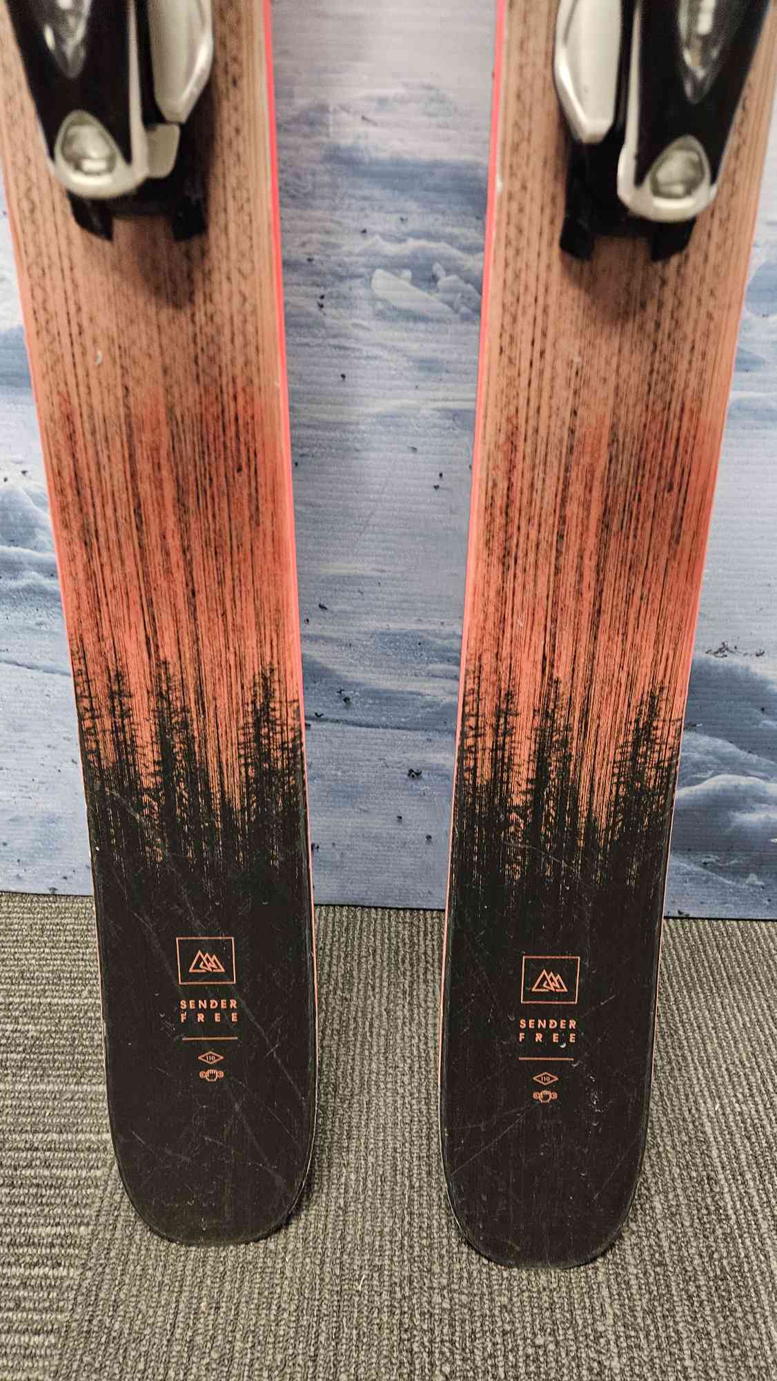 Used Rossignol Sender Free 110 Skis - 184cm w/ Look SPX 12 Demo Binding