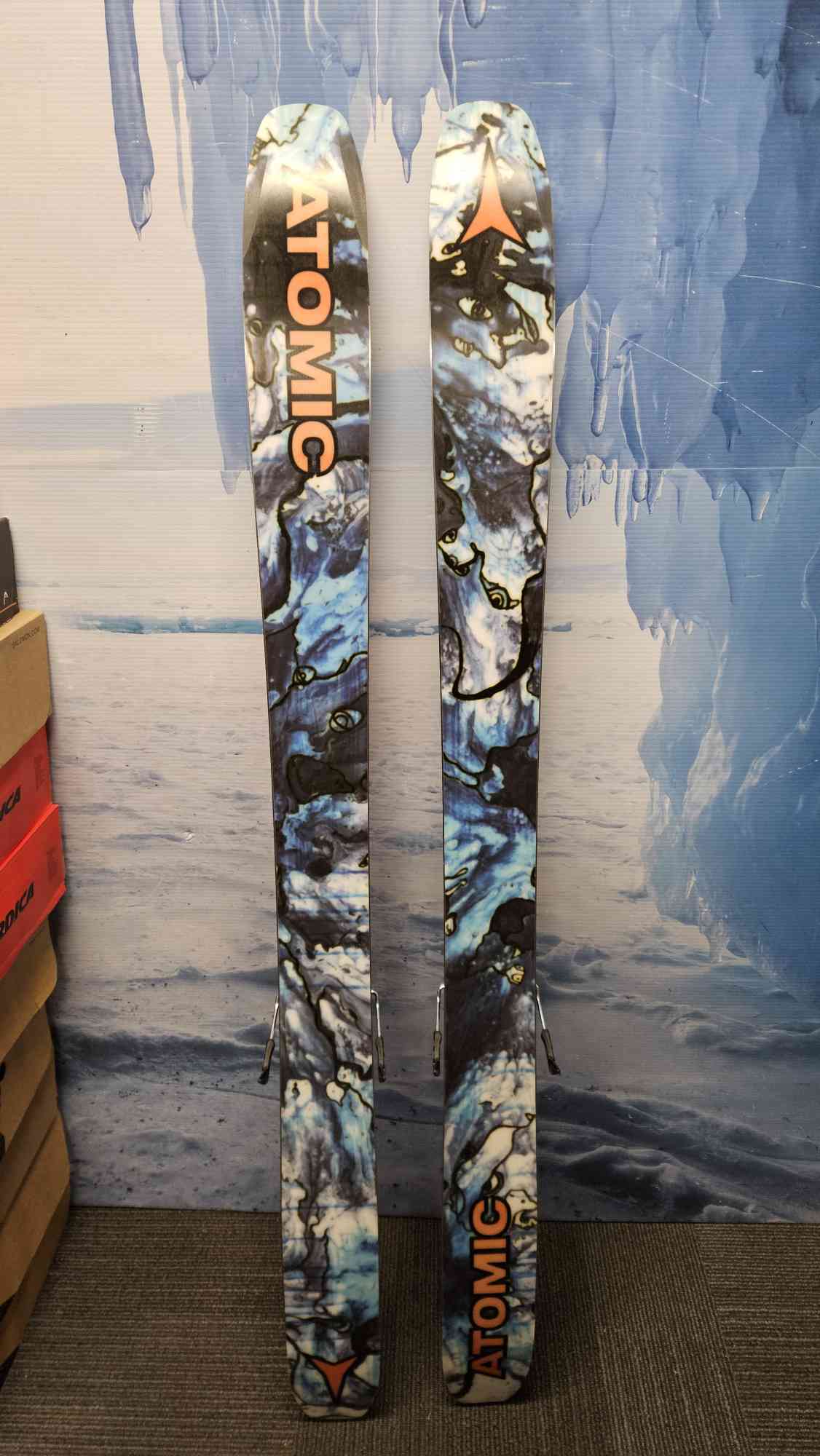 Used Atomic Bent Chetler 110 Skis - 164cm w/ Atomic Strive 11 Demo Binding