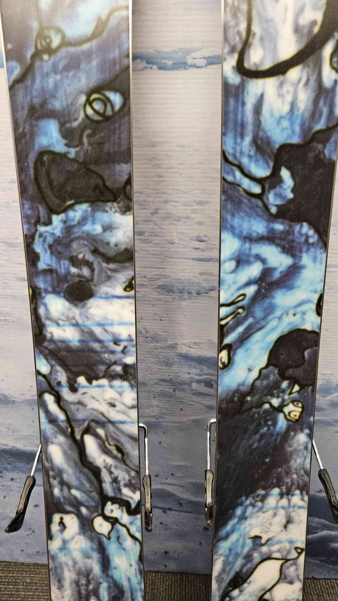 Used Atomic Bent Chetler 110 Skis - 164cm w/ Atomic Strive 11 Demo Binding