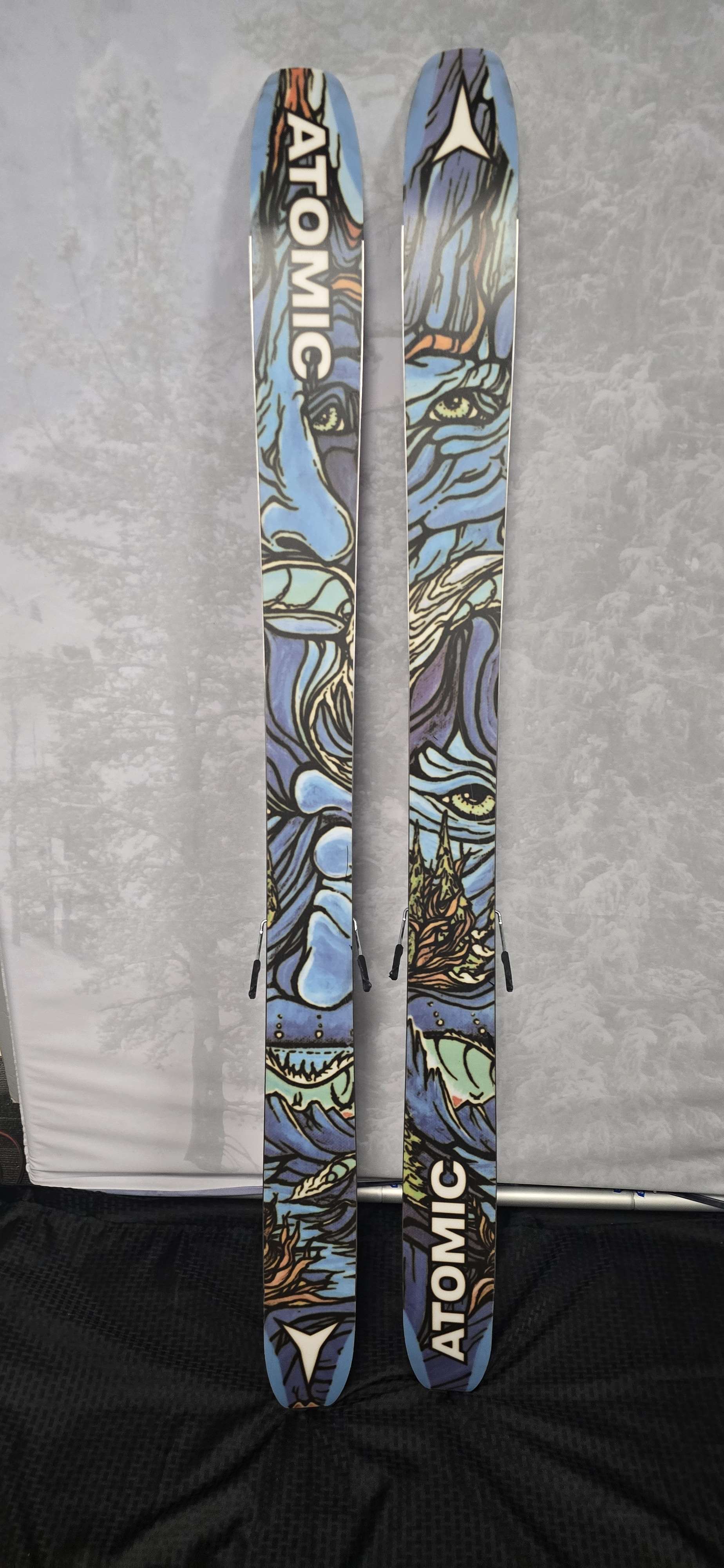 Used Atomic Bent Chetler 110 172cm with adjustable Strive Eleven bindings