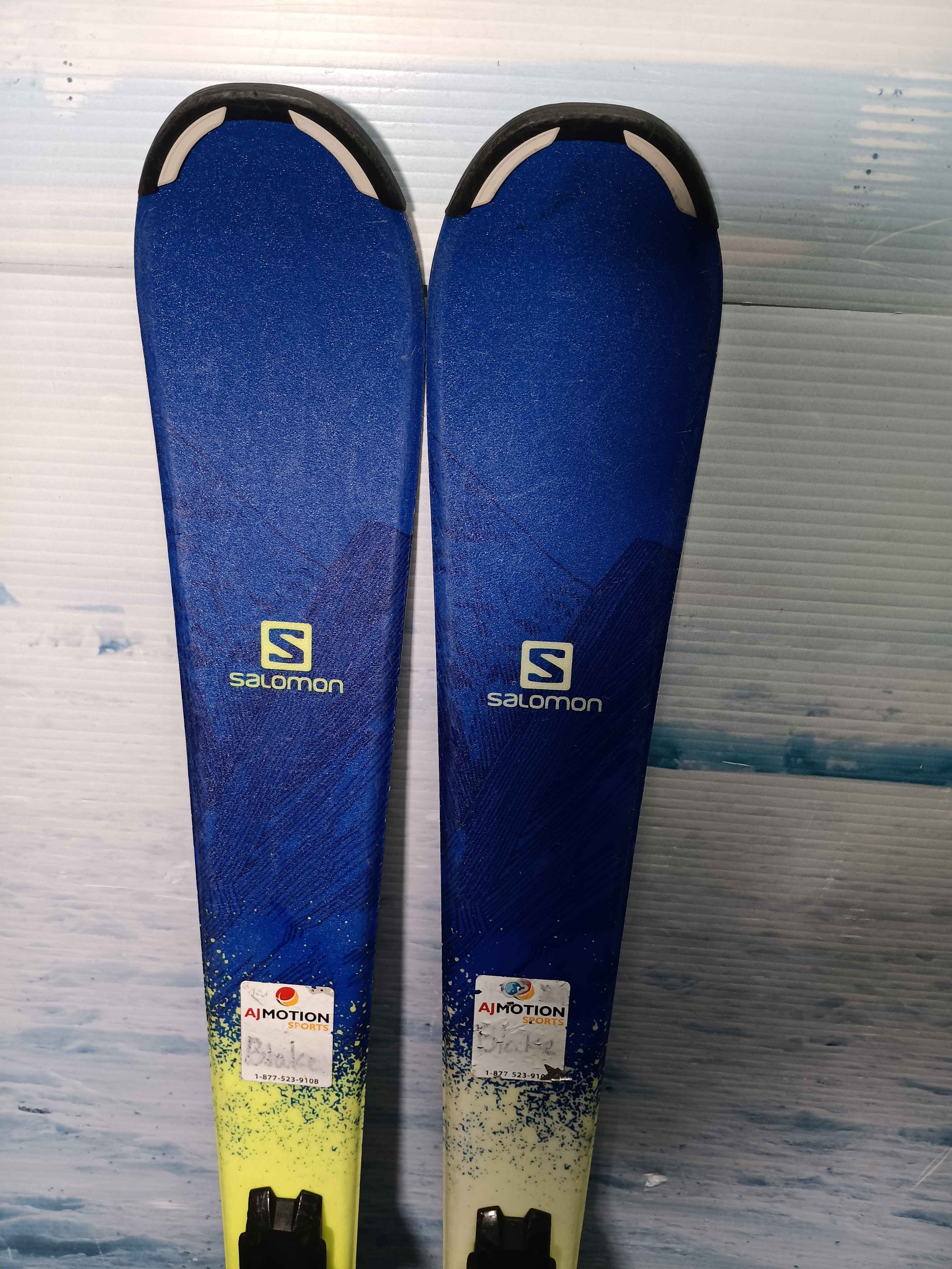 Used Salomon  Qst Max Jr Youth Ski w/ Salomon Ez Trak 7 Demo Bindings - 130CM