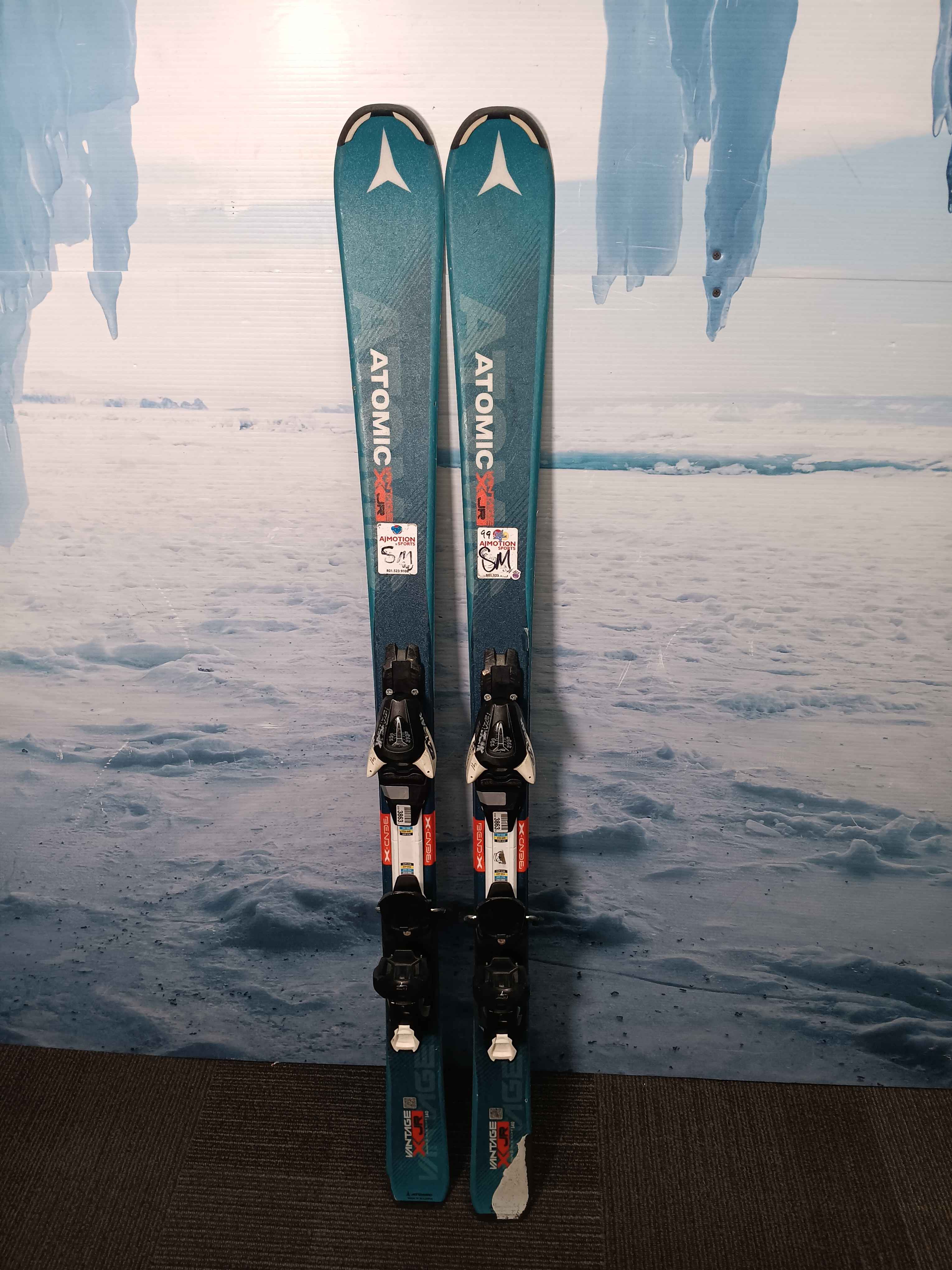 Used Atomic Vantage X Jr 68 Youth Ski w/ Salomon Ez Trak 7.5 Demo Bindings - 140CM