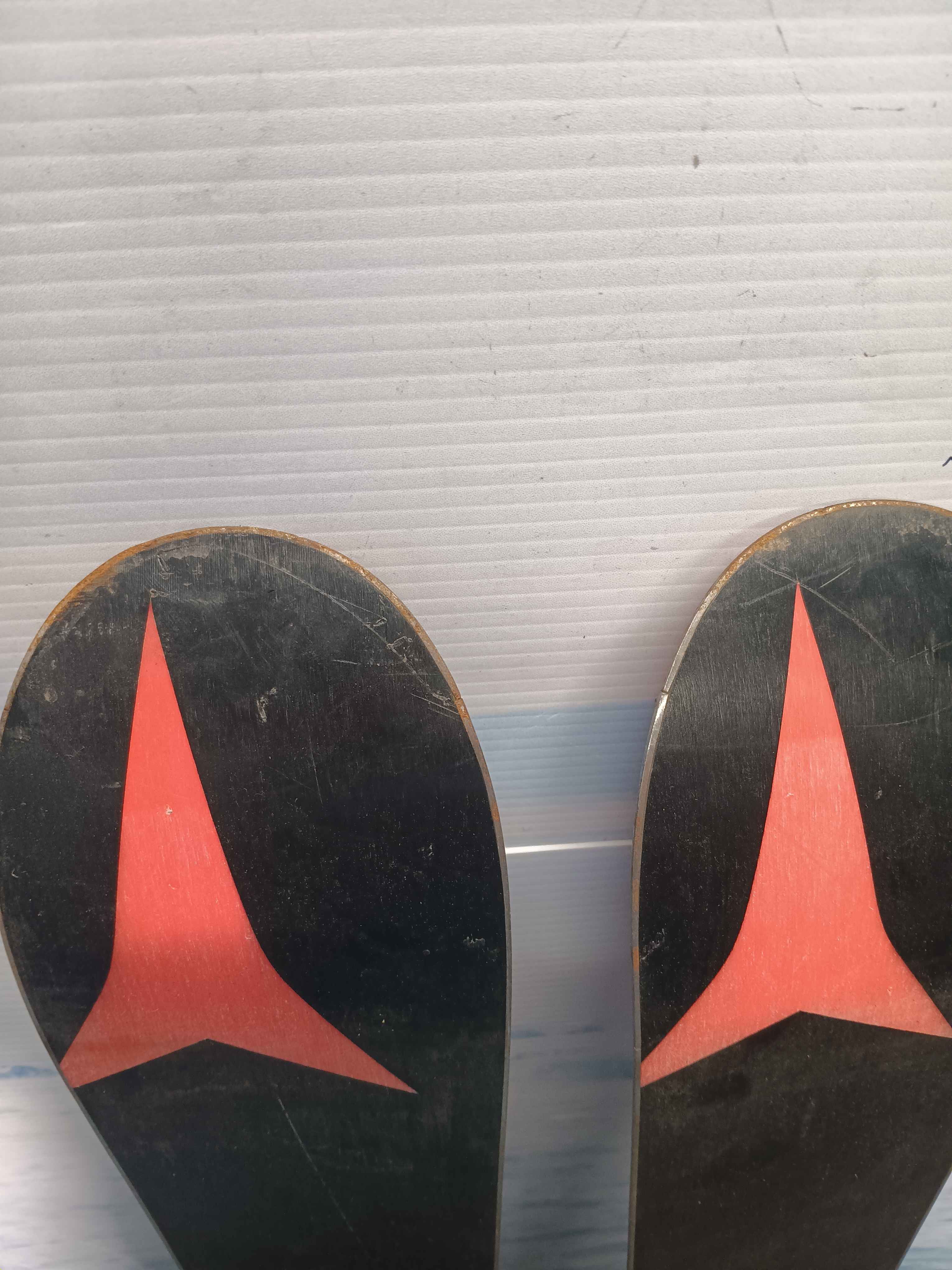 Used Atomic Punx 86 Youth Kids Ski w/ Tyrolia Lrx 7.5 Demo Bindings - 140CM