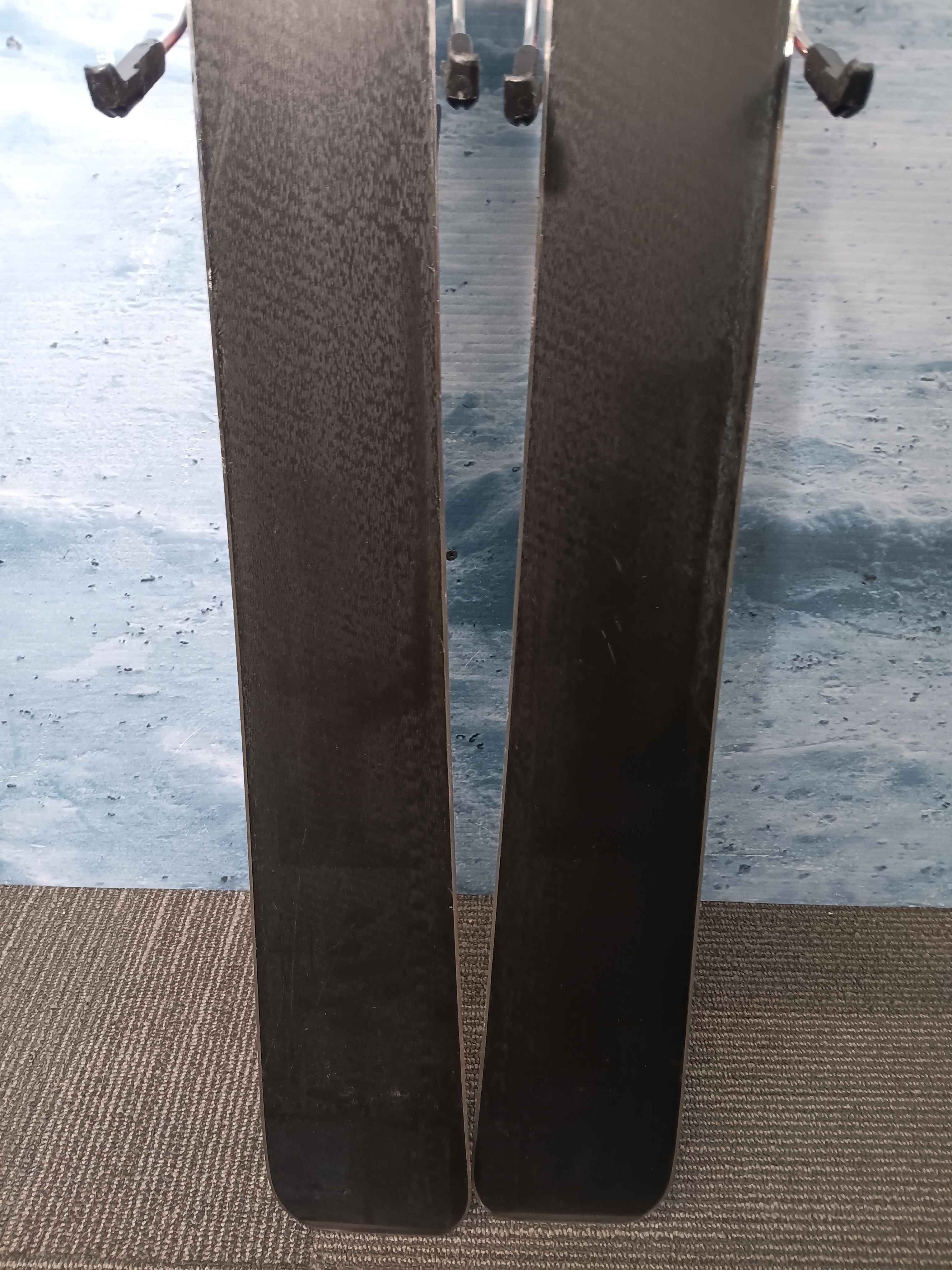 Used Rossignol  Experience 86 Ski w/ Look  Spx 14 Demo Bindings - 167CM