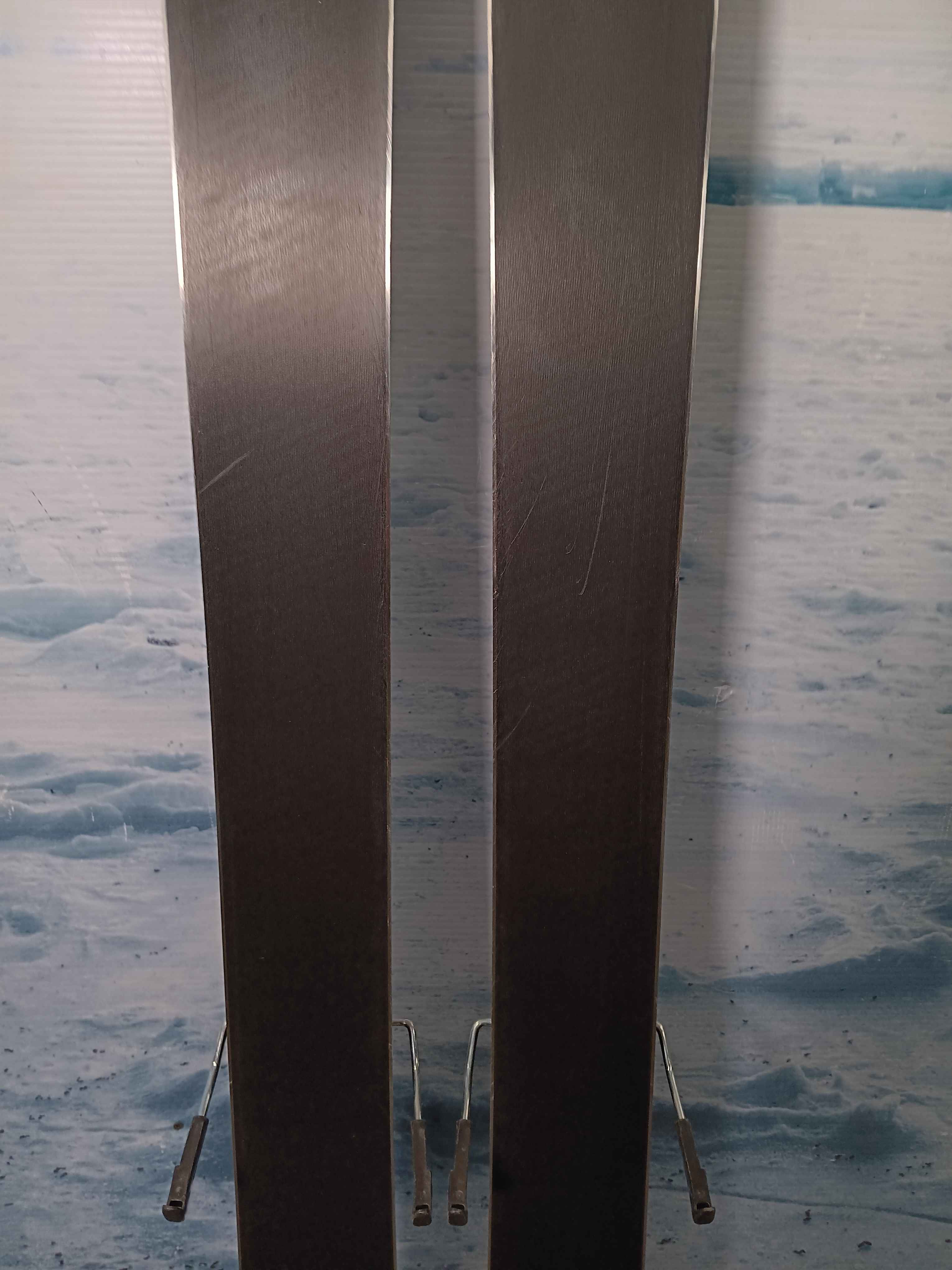 Used  Rossignol  Sender 90 Pro Ski w/ Look  Xpress 10 GW Demo Bindings - 150cm