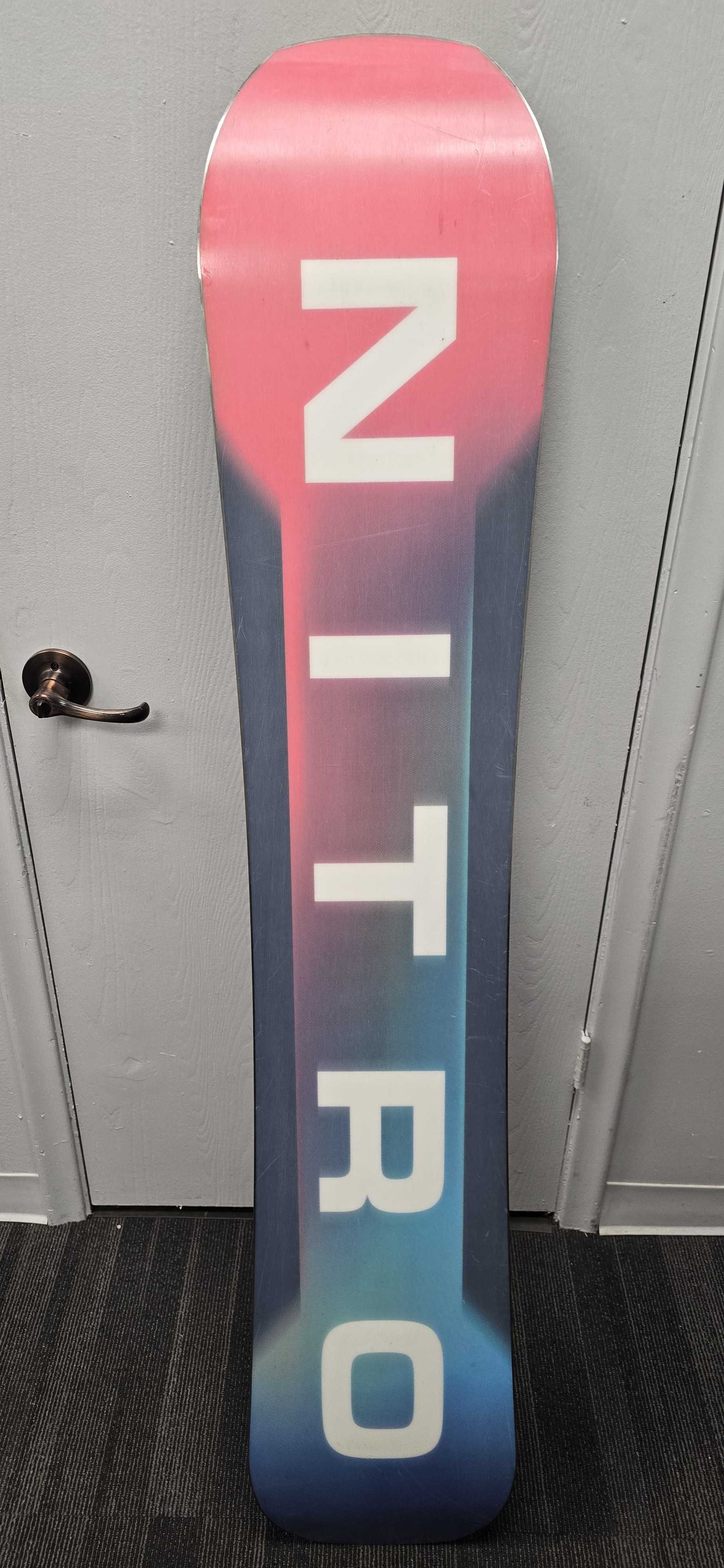 Nitro Team 157cm Snowboard - Lightly Used 2026