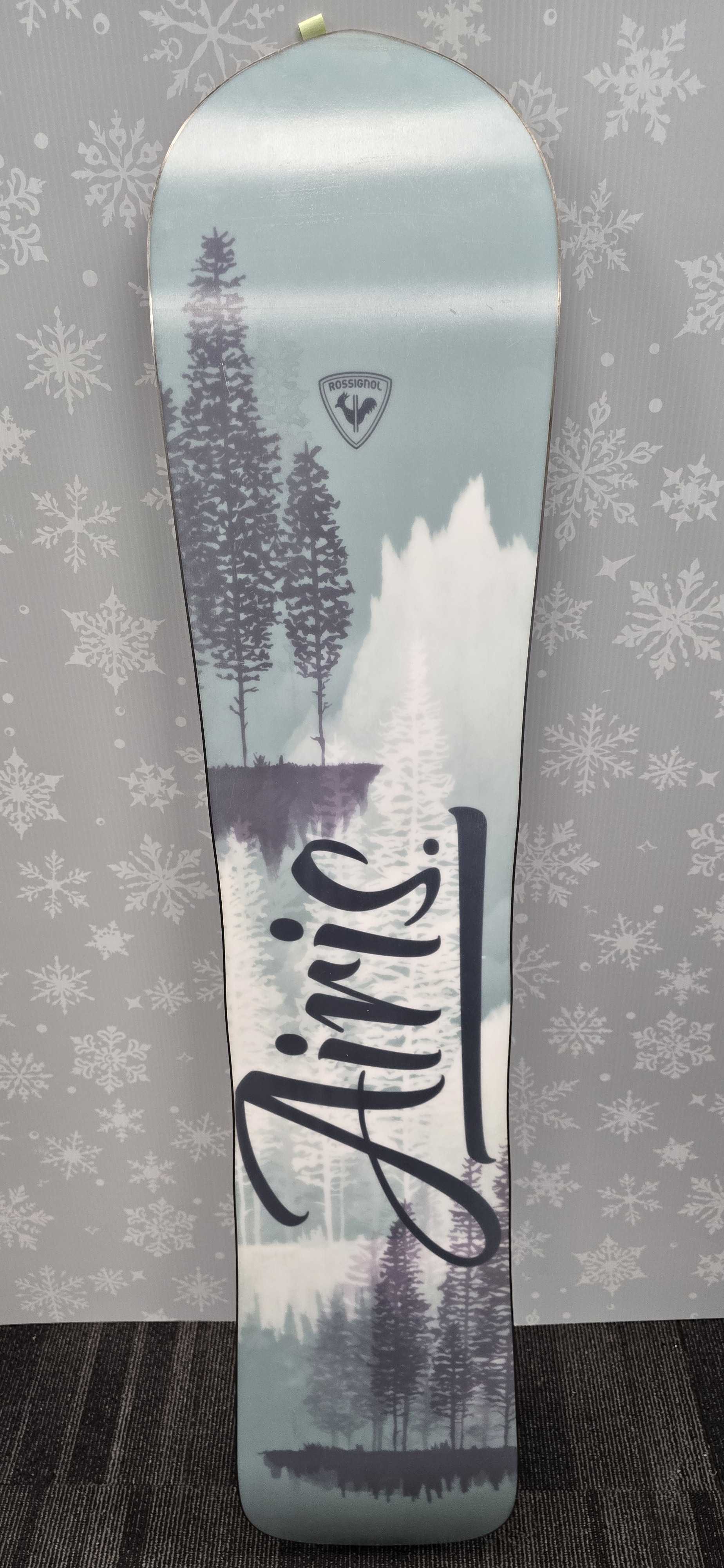 Used 2025 Rossignol Airis 143CM Snowboard