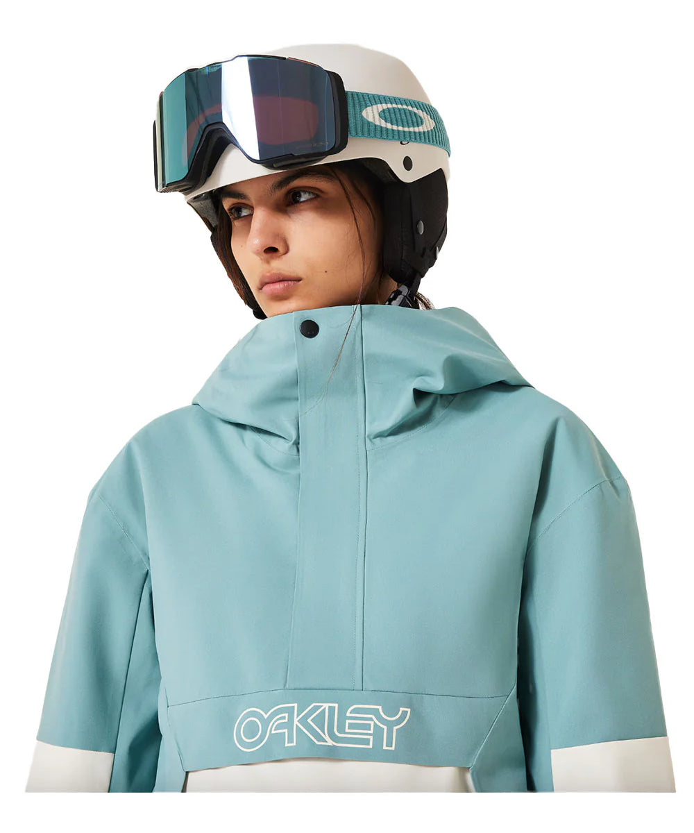 26OakleyTNPW3.webp