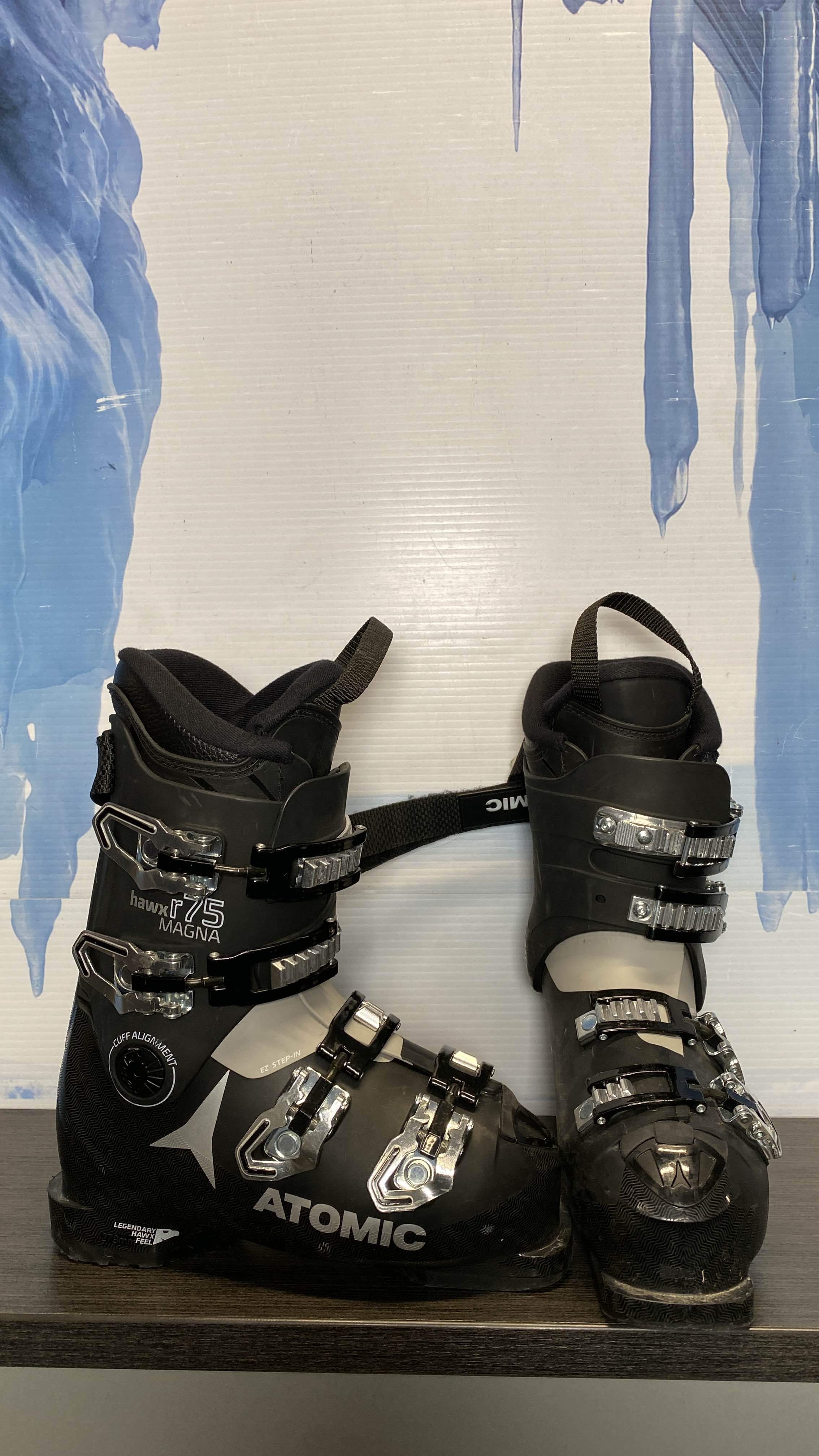 Used Atomic Hawx Magna R75 Ski Boot 23.5MP