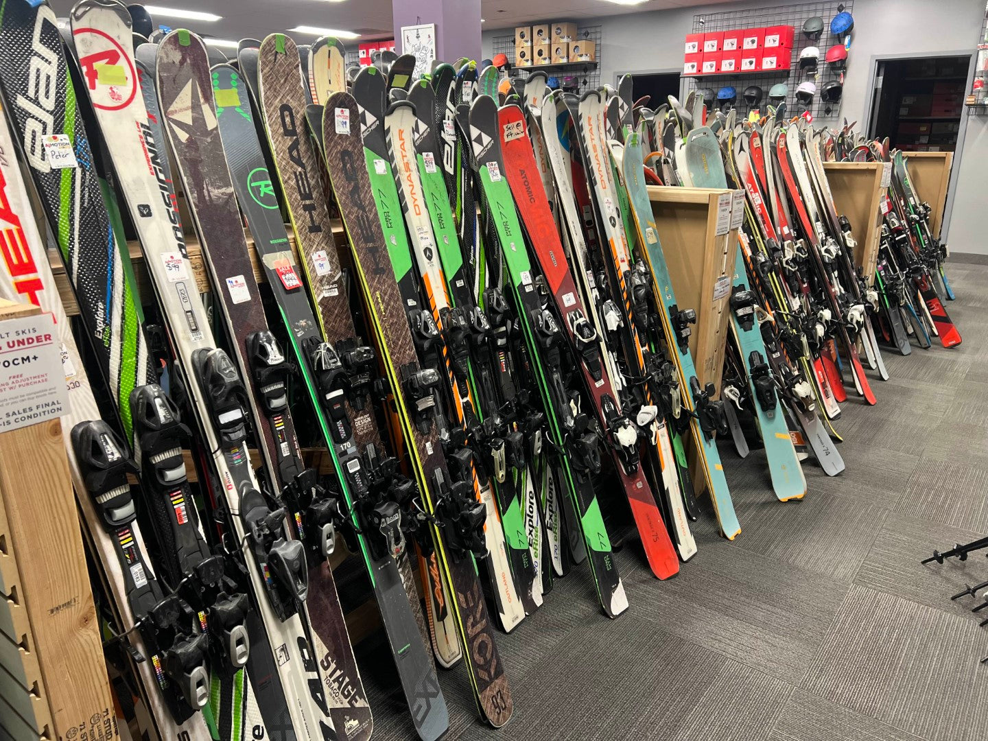 AP_Used_Rental_Skis_1920x1080_98471c42-b2f7-4cbf-95cf-86ed3713db56.jpg